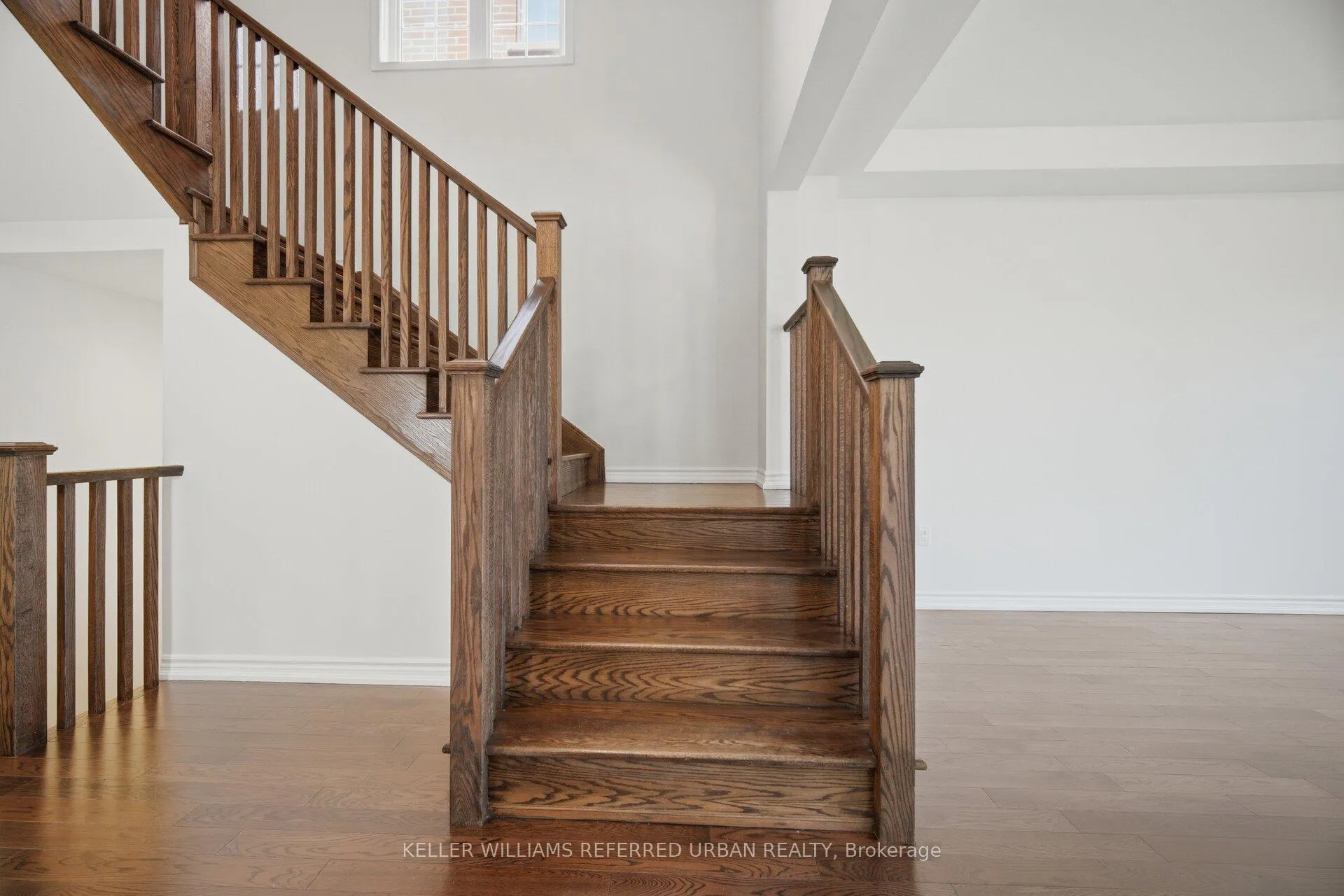 Photo 10 of 74 Ten Pines Road, Vaughan, Kleinburg — HOMEH