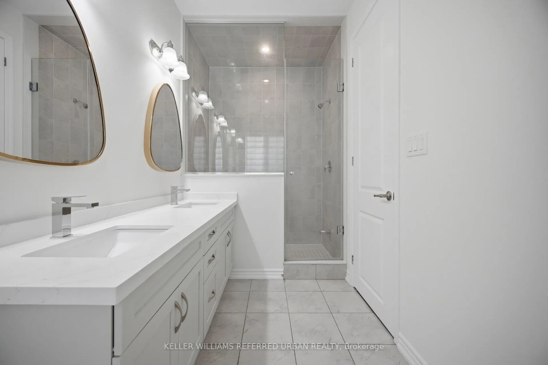 Photo 14 of 74 Ten Pines Road, Vaughan, Kleinburg — HOMEH