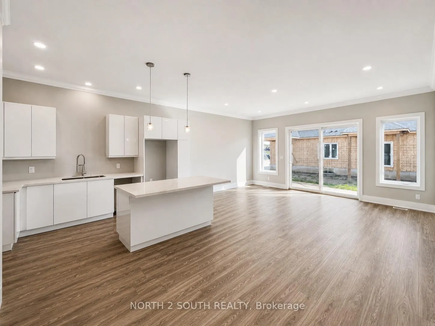 Photo 5 of 1064 Hansler Road, Welland, N. Welland — HOMEH