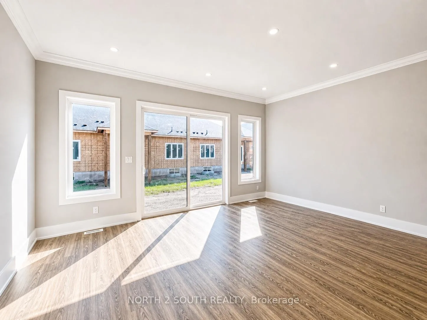 Photo 12 of 1064 Hansler Road, Welland, N. Welland — HOMEH