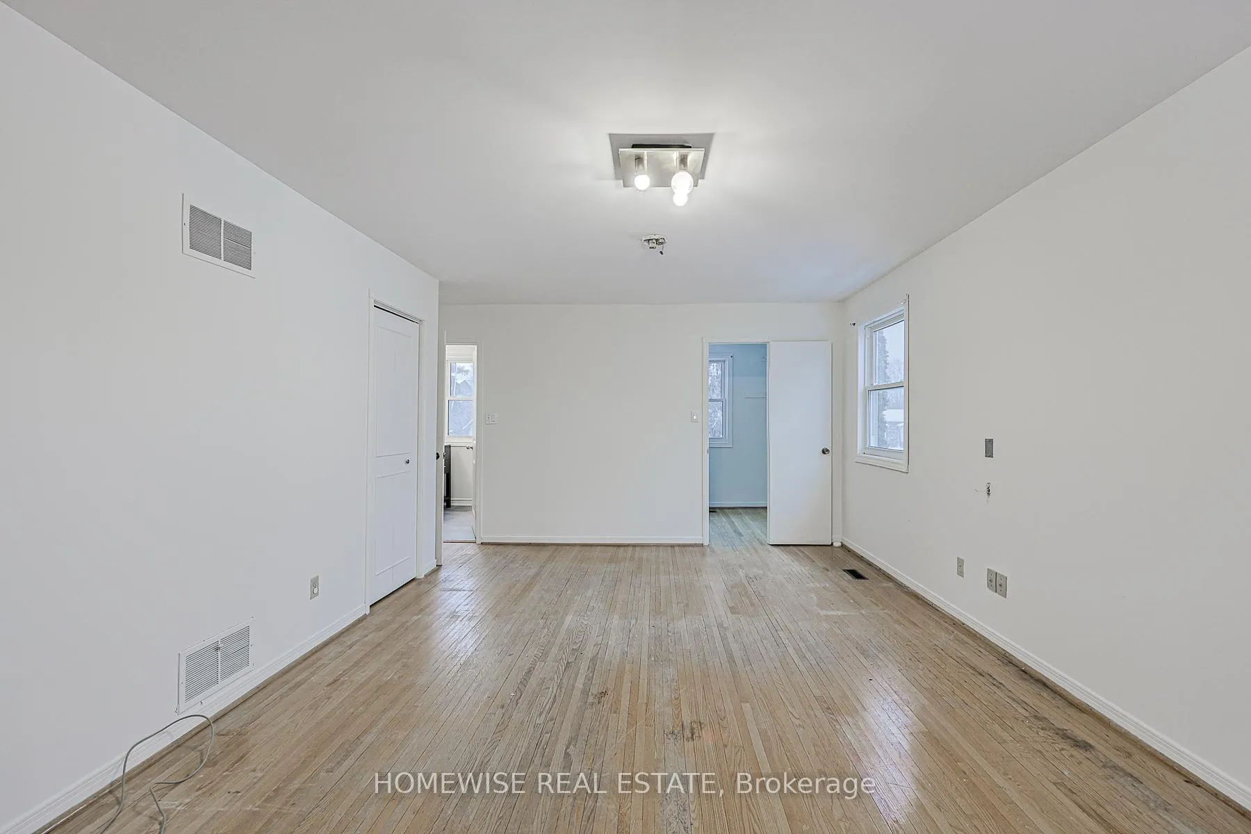 Photo 16 of 22 Cobblestone Drive, Markham, German Mills — HOMEH