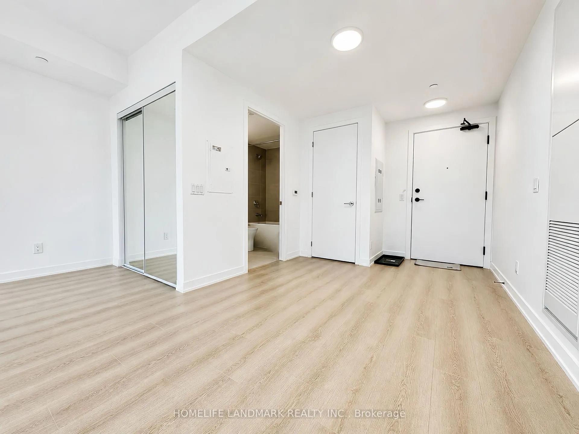 Photo 5 of Unit 3602, 100 Queen Street E, Toronto, Church-Yonge Corridor — HOMEH