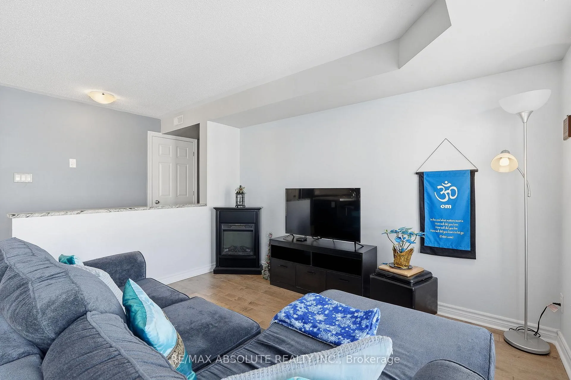 Photo 6 of Unit 6, 135 Bluestone Private, Ottawa, Avalon West — HOMEH