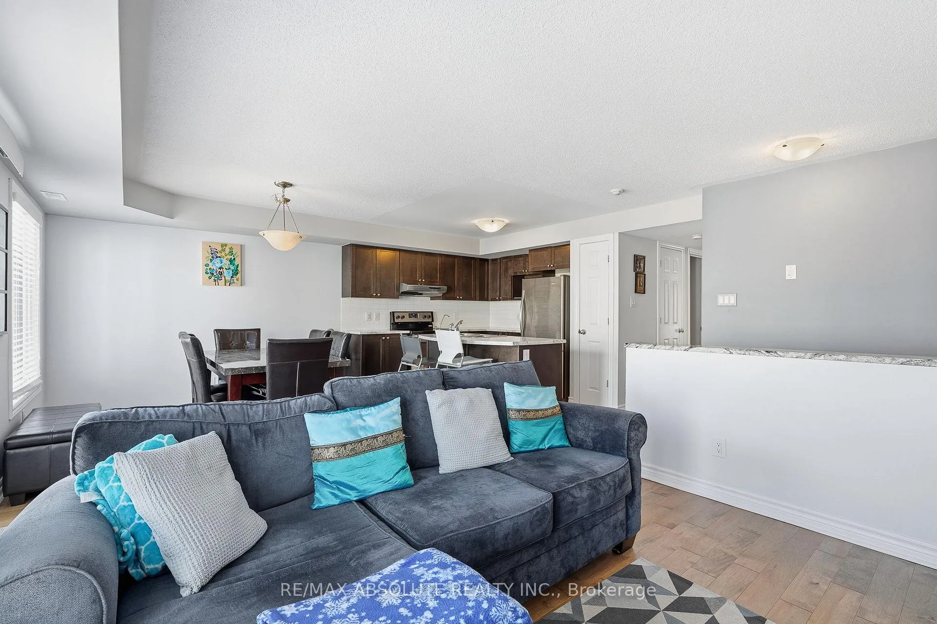 Photo 7 of Unit 6, 135 Bluestone Private, Ottawa, Avalon West — HOMEH