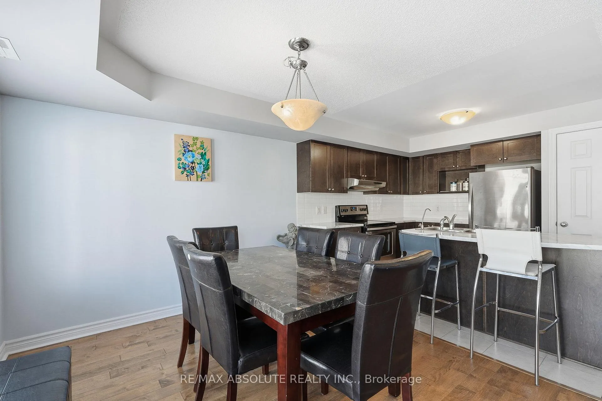 Photo 9 of Unit 6, 135 Bluestone Private, Ottawa, Avalon West — HOMEH