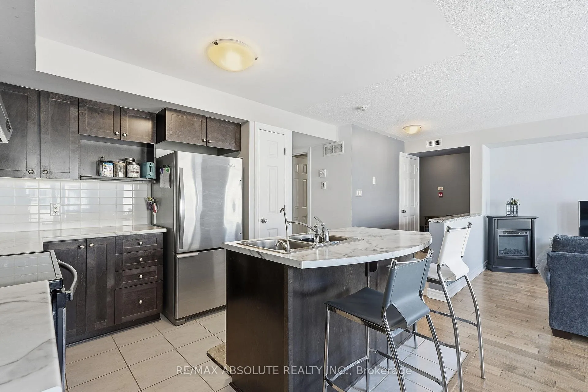 Photo 12 of Unit 6, 135 Bluestone Private, Ottawa, Avalon West — HOMEH