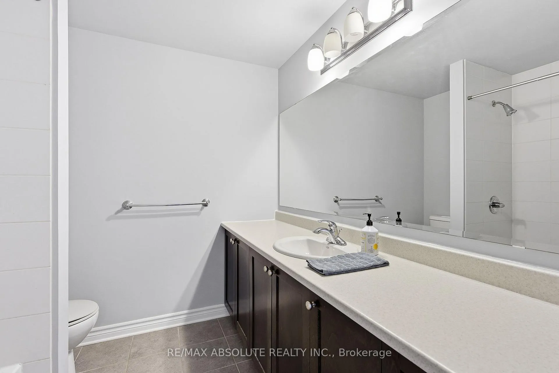 Photo 14 of Unit 6, 135 Bluestone Private, Ottawa, Avalon West — HOMEH