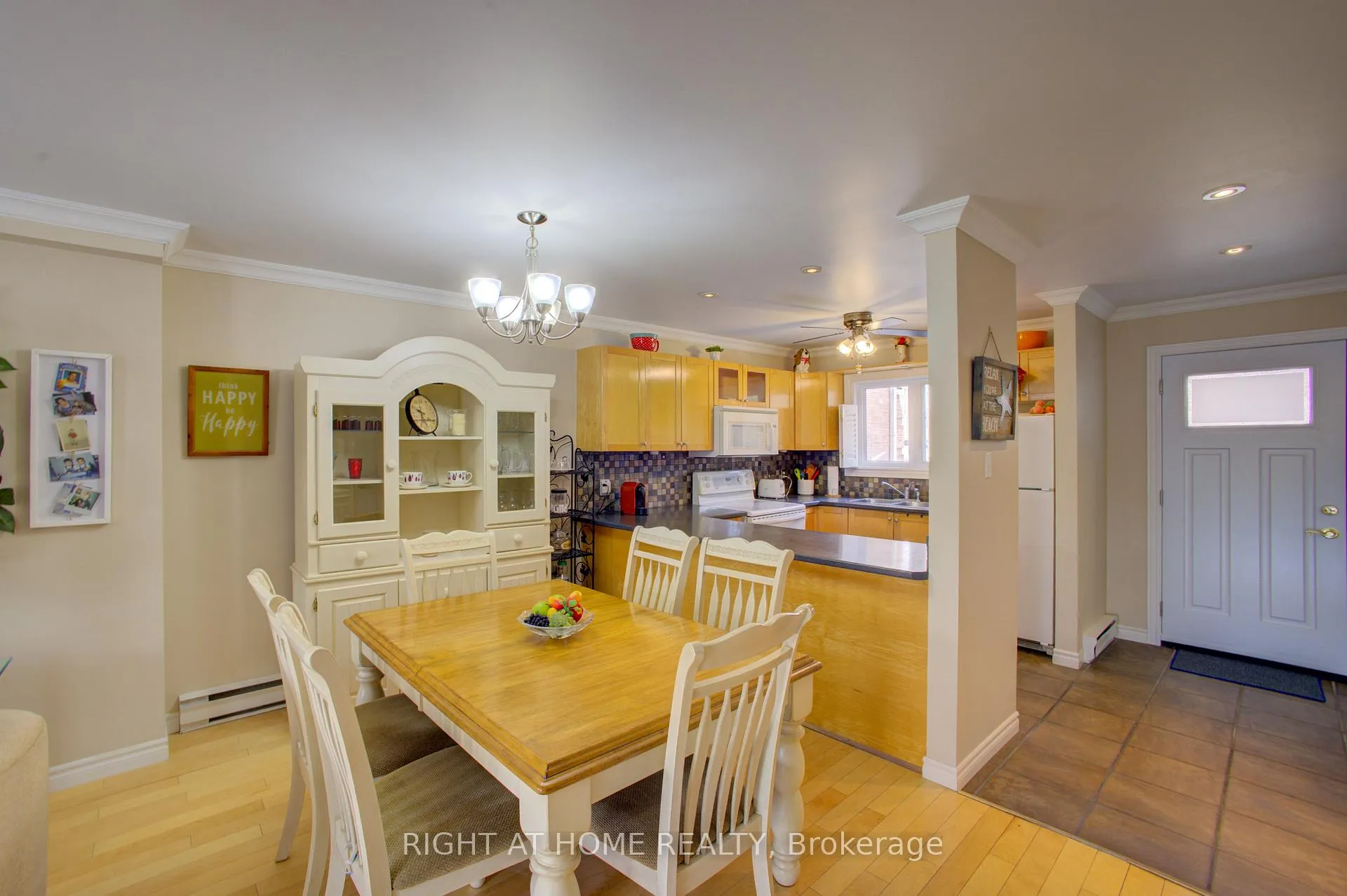 Photo 13 of Unit 17, 39 28th Street S, Wasaga Beach — HOMEH