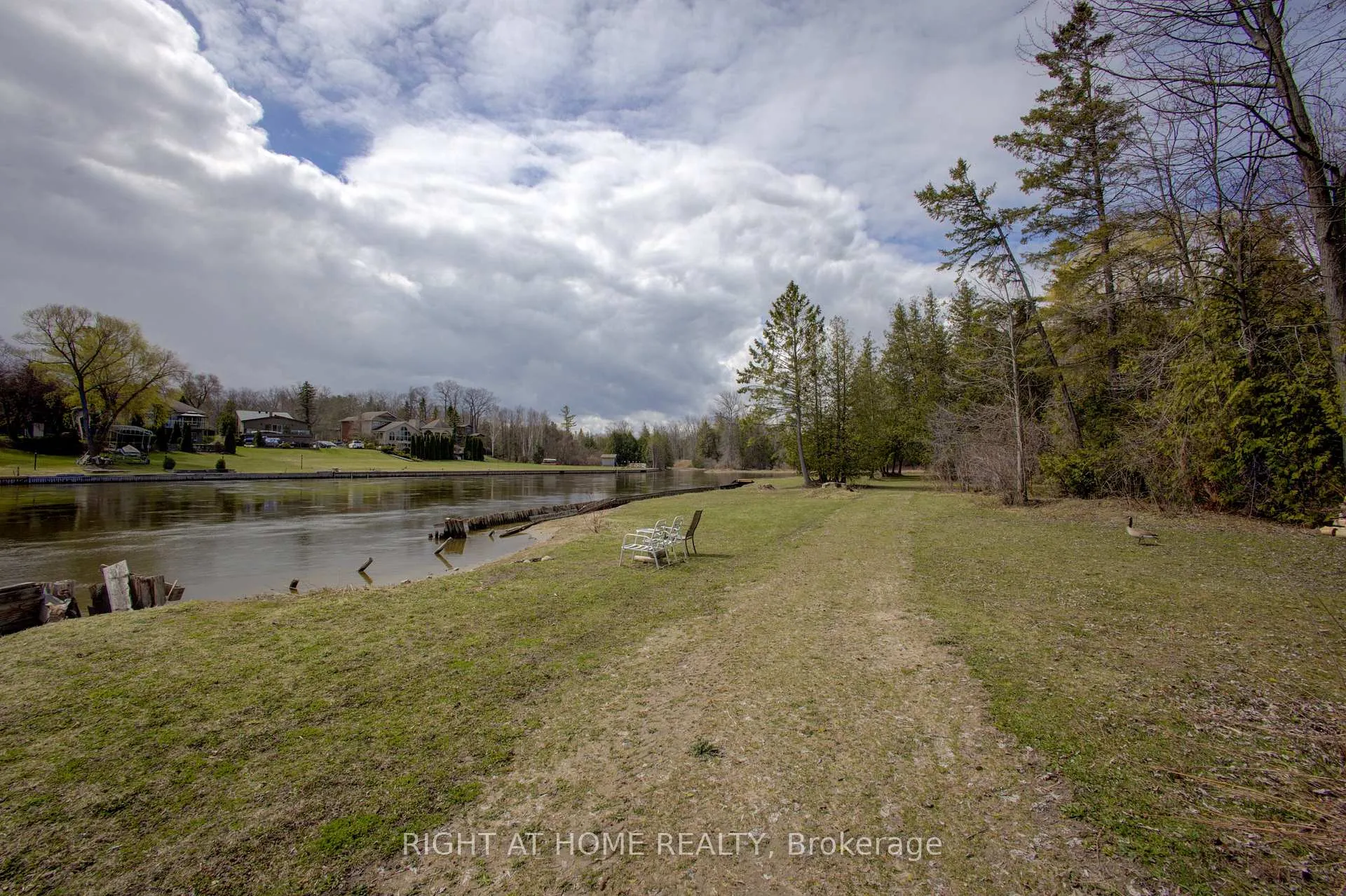 Photo 41 of Unit 17, 39 28th Street S, Wasaga Beach — HOMEH