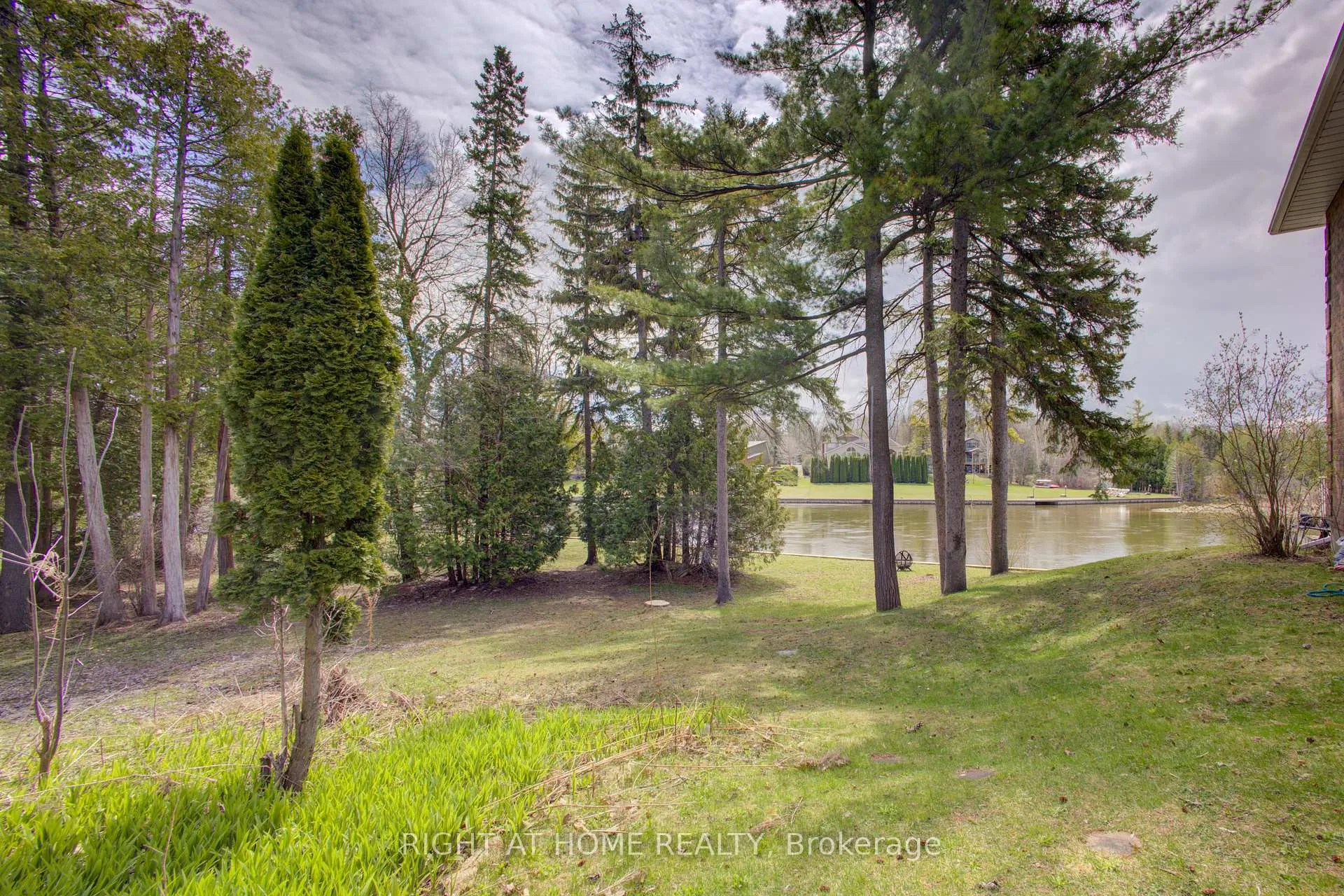 Photo 42 of Unit 17, 39 28th Street S, Wasaga Beach — HOMEH