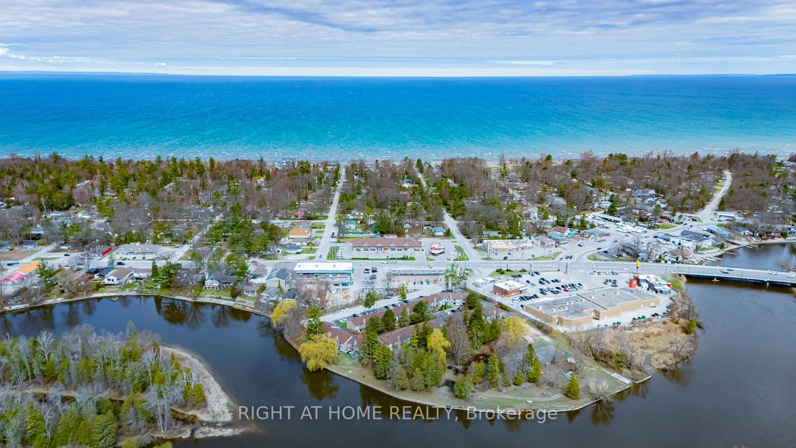 Photo 49 of Unit 17, 39 28th Street S, Wasaga Beach — HOMEH