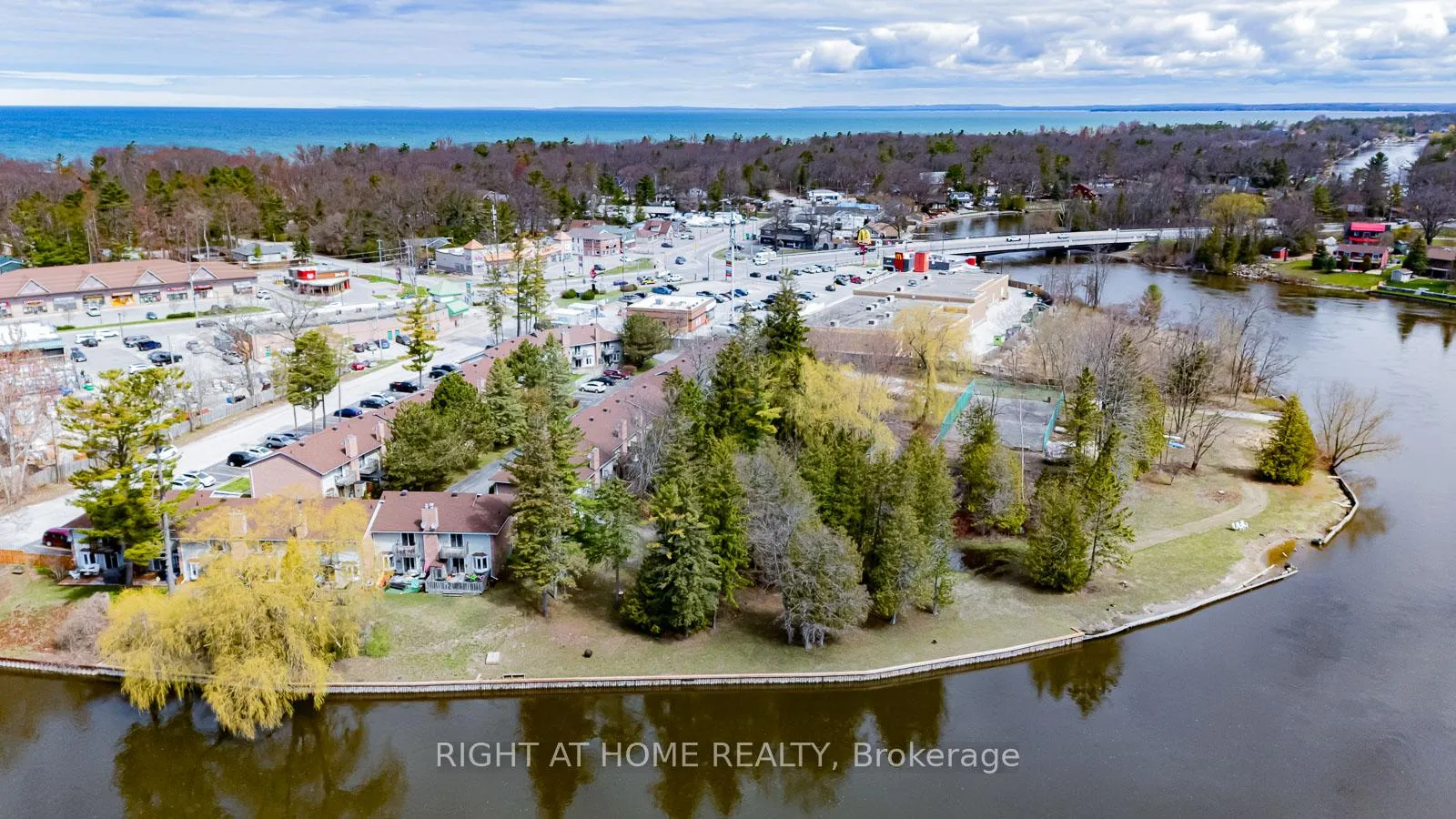 Photo 51 of Unit 17, 39 28th Street S, Wasaga Beach — HOMEH