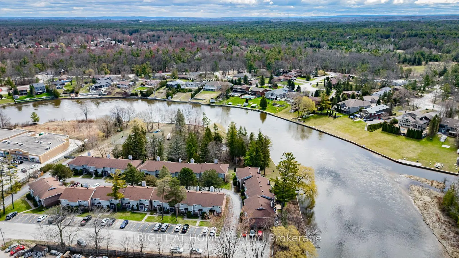 Photo 54 of Unit 17, 39 28th Street S, Wasaga Beach — HOMEH