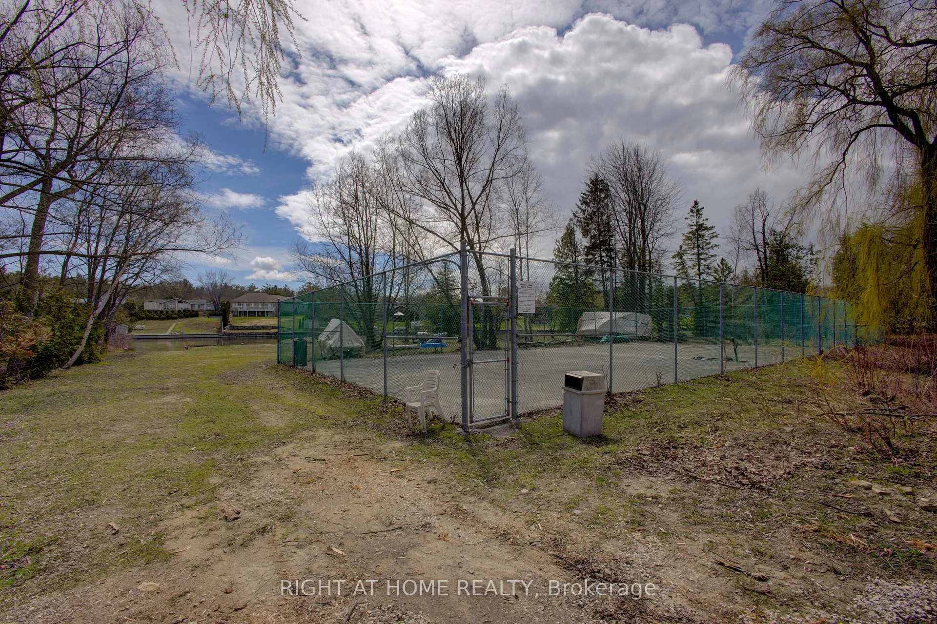 Photo 39 of Unit 17, 39 28th Street S, Wasaga Beach — HOMEH
