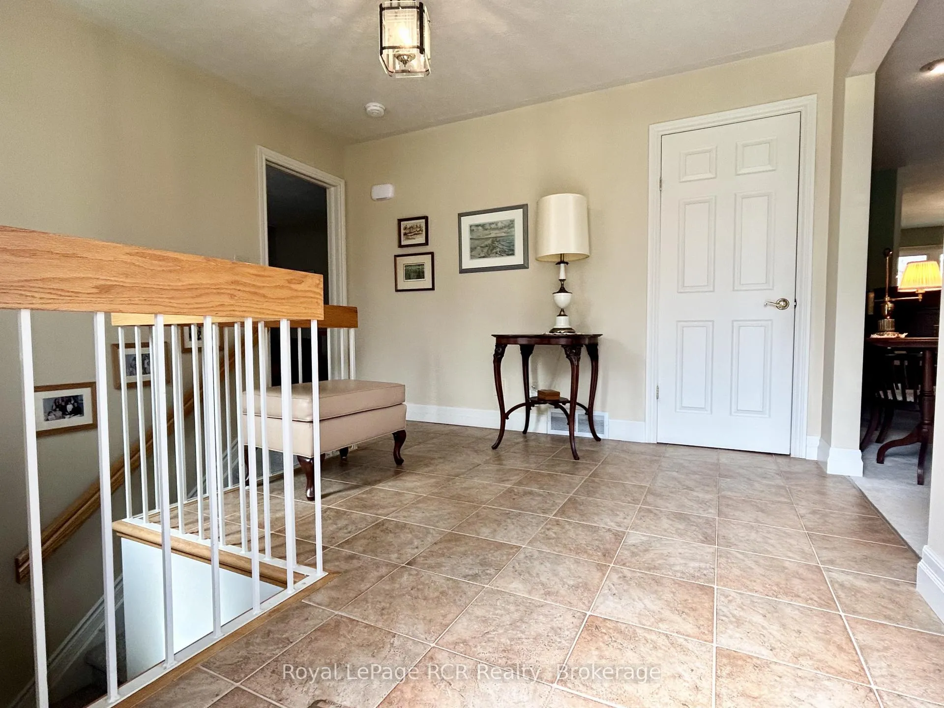 Photo 4 of 35 5th Street E, Owen Sound — HOMEH