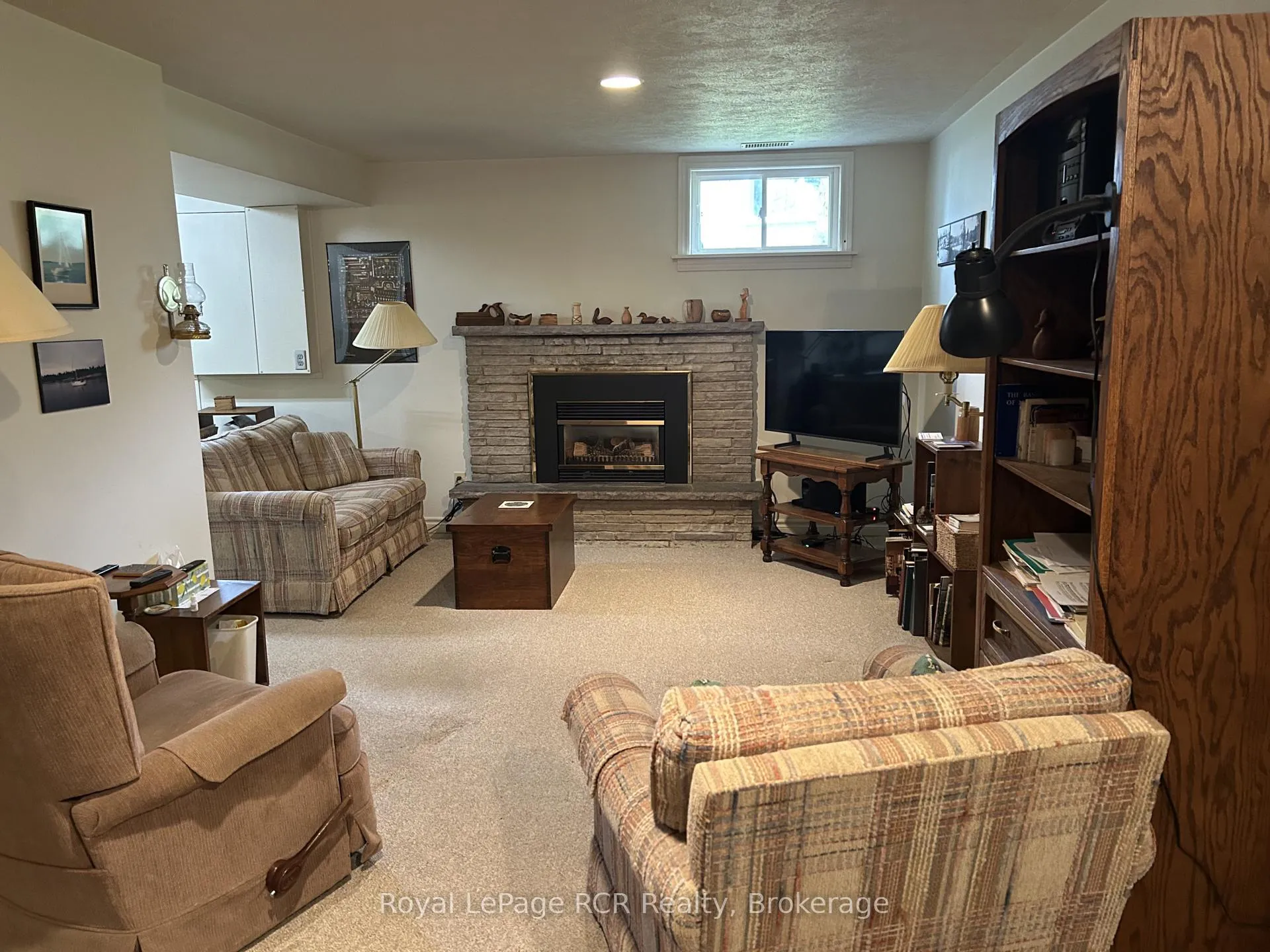 Photo 16 of 35 5th Street E, Owen Sound — HOMEH