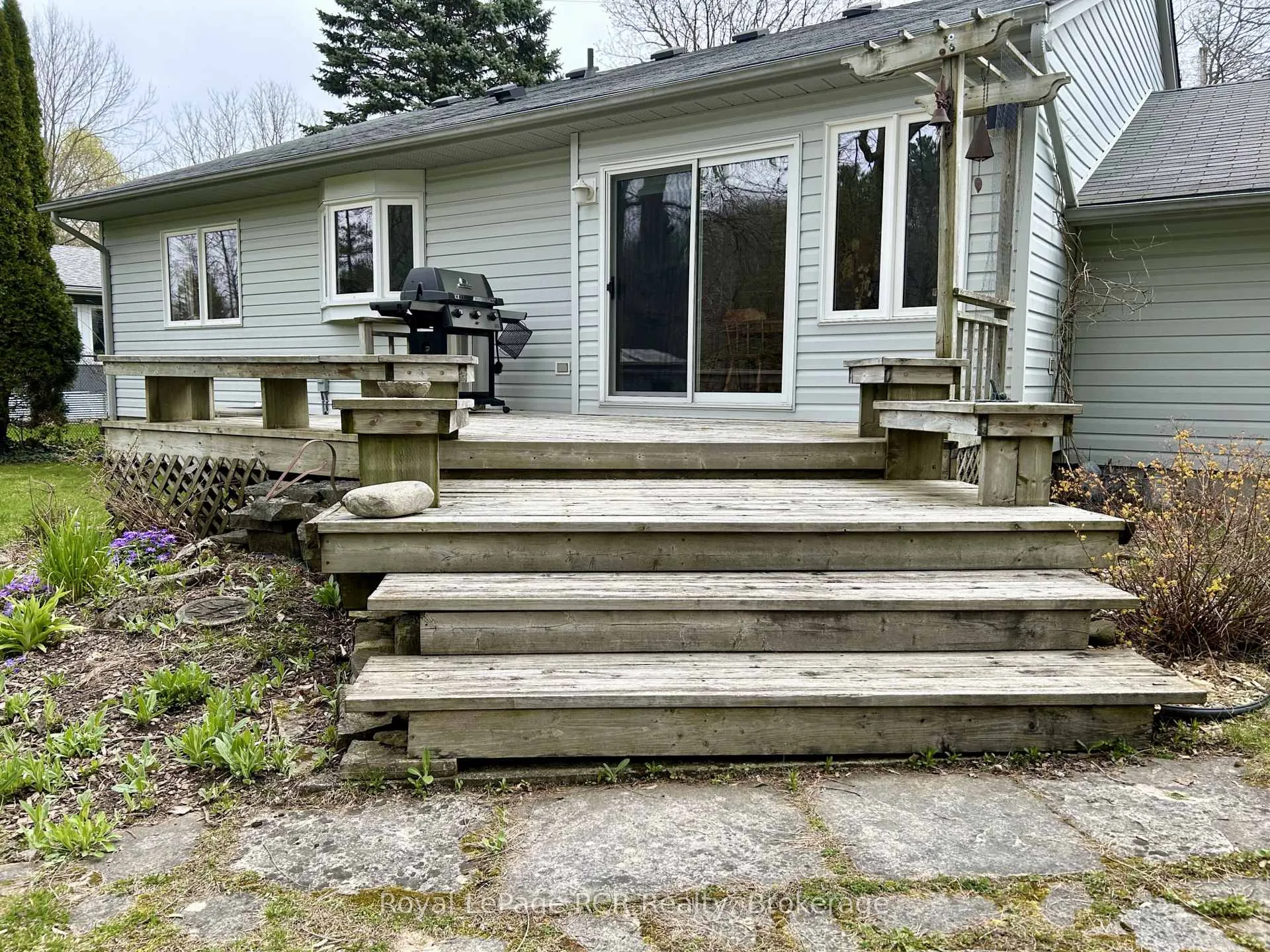 Photo 22 of 35 5th Street E, Owen Sound — HOMEH