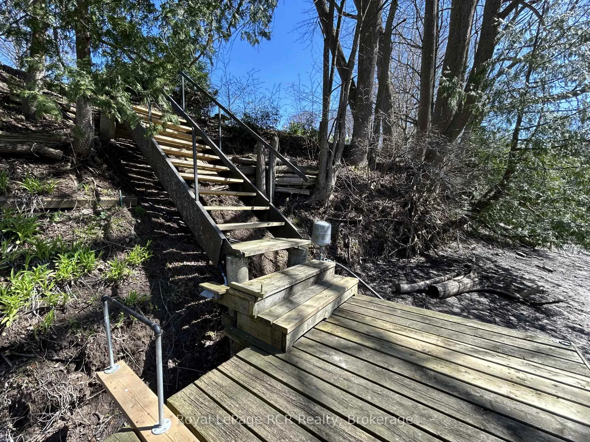 Photo 25 of 35 5th Street E, Owen Sound — HOMEH