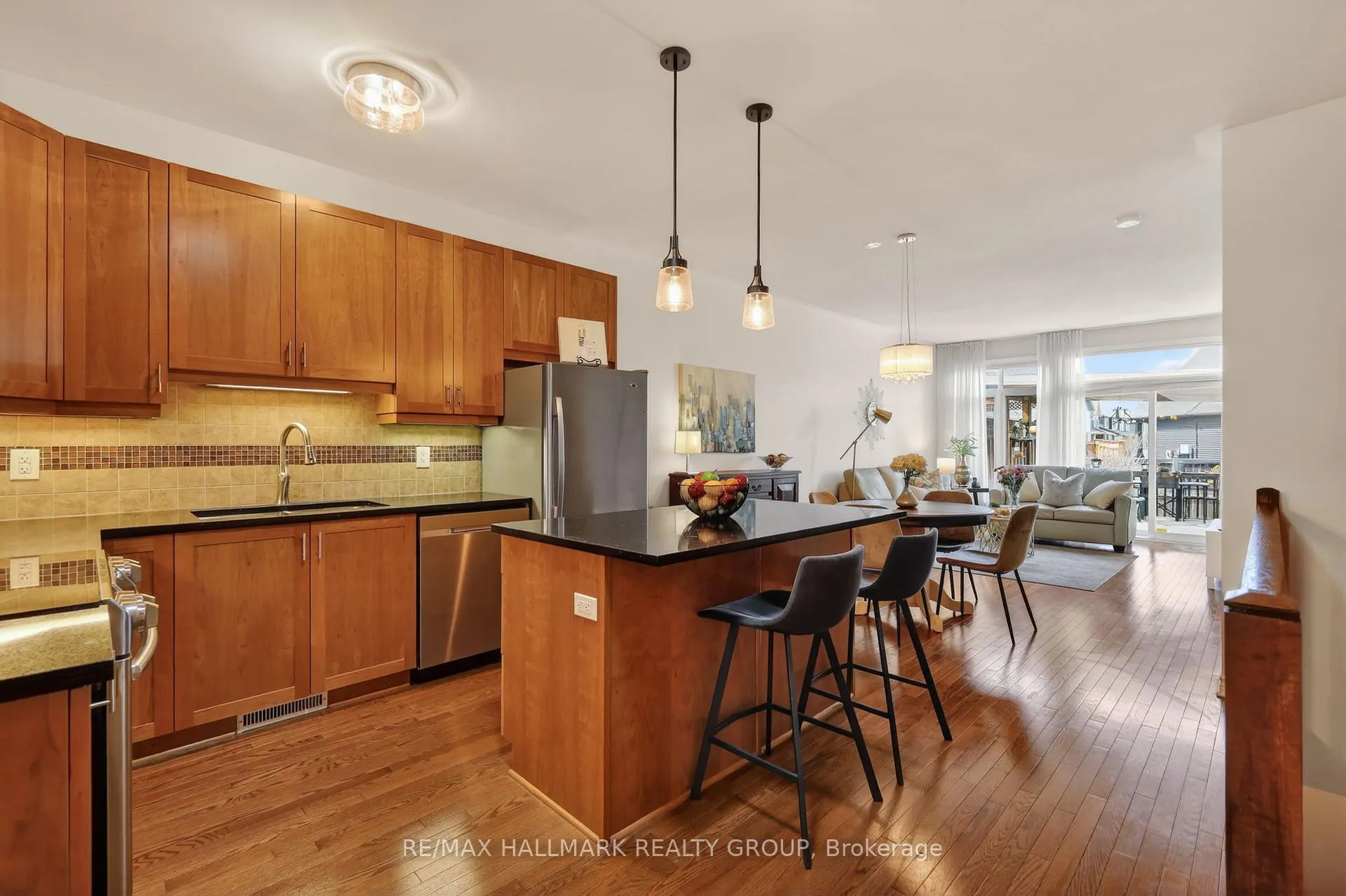 Photo 6 of 236 Bulrush Crescent, Ottawa, Blossom Park/Kemp Park/Findlay Creek — HOMEH