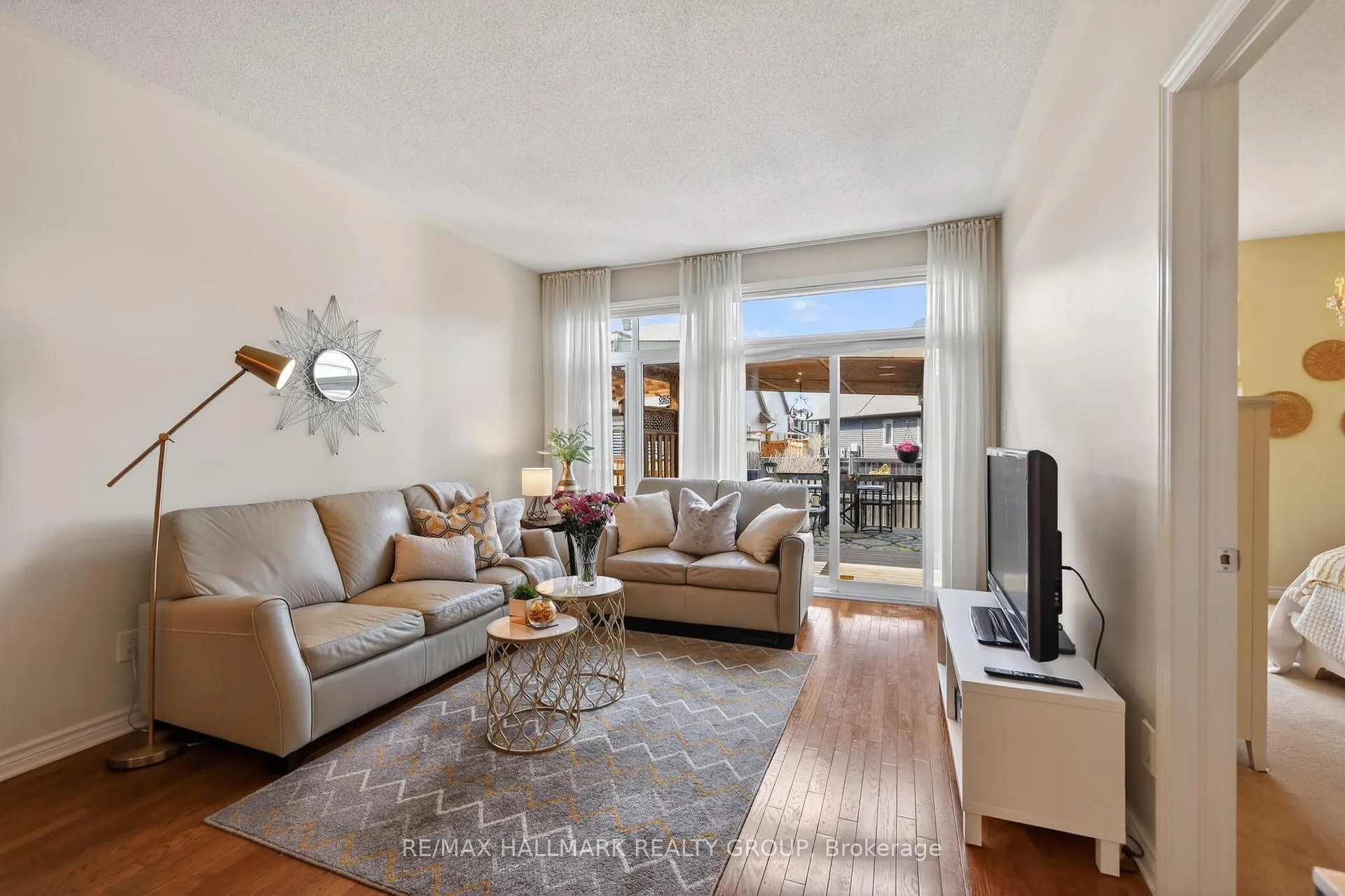 Photo 12 of 236 Bulrush Crescent, Ottawa, Blossom Park/Kemp Park/Findlay Creek — HOMEH