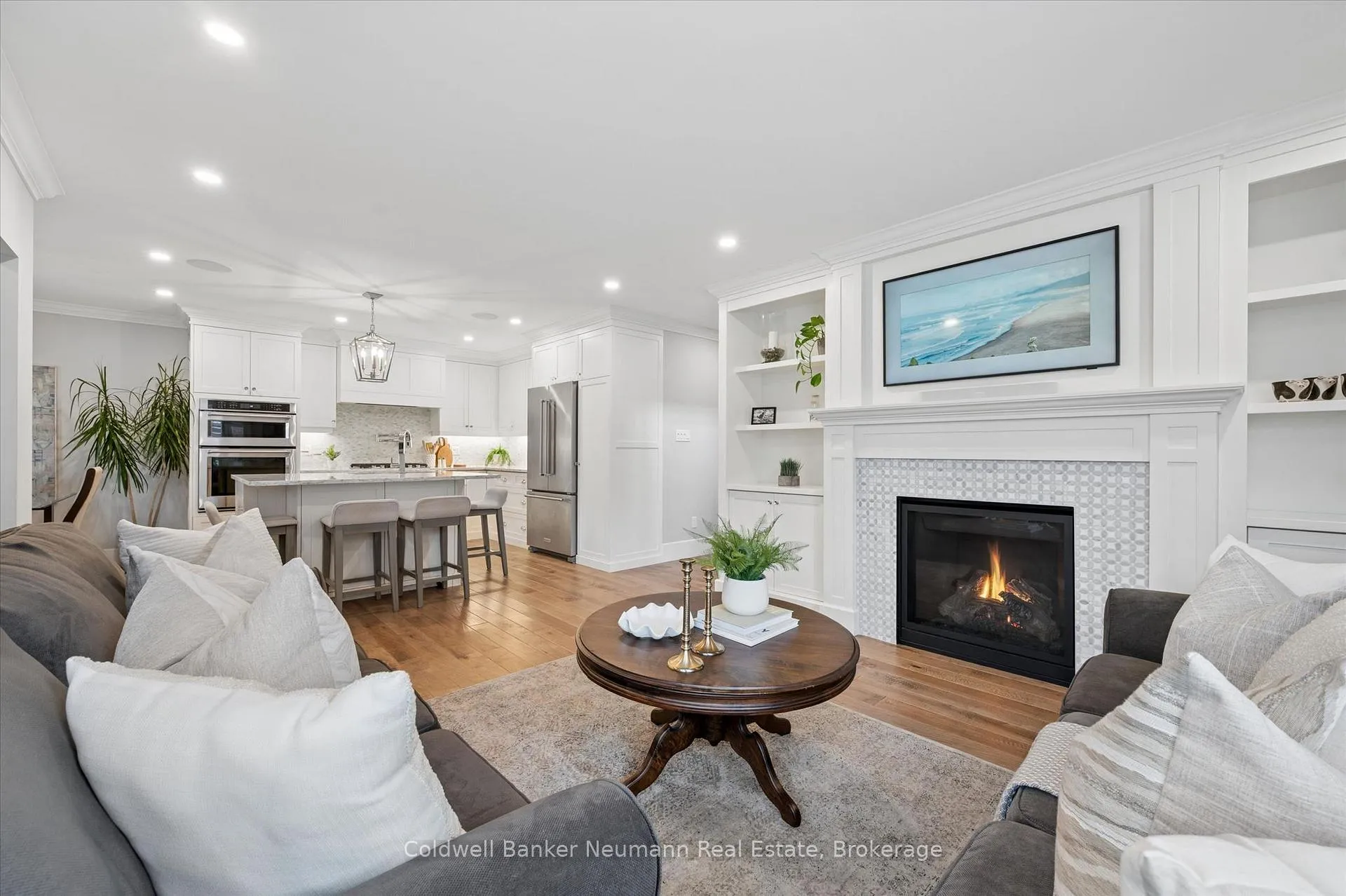 Photo 8 of 37 Parkholm Avenue, Guelph, St. George's — HOMEH