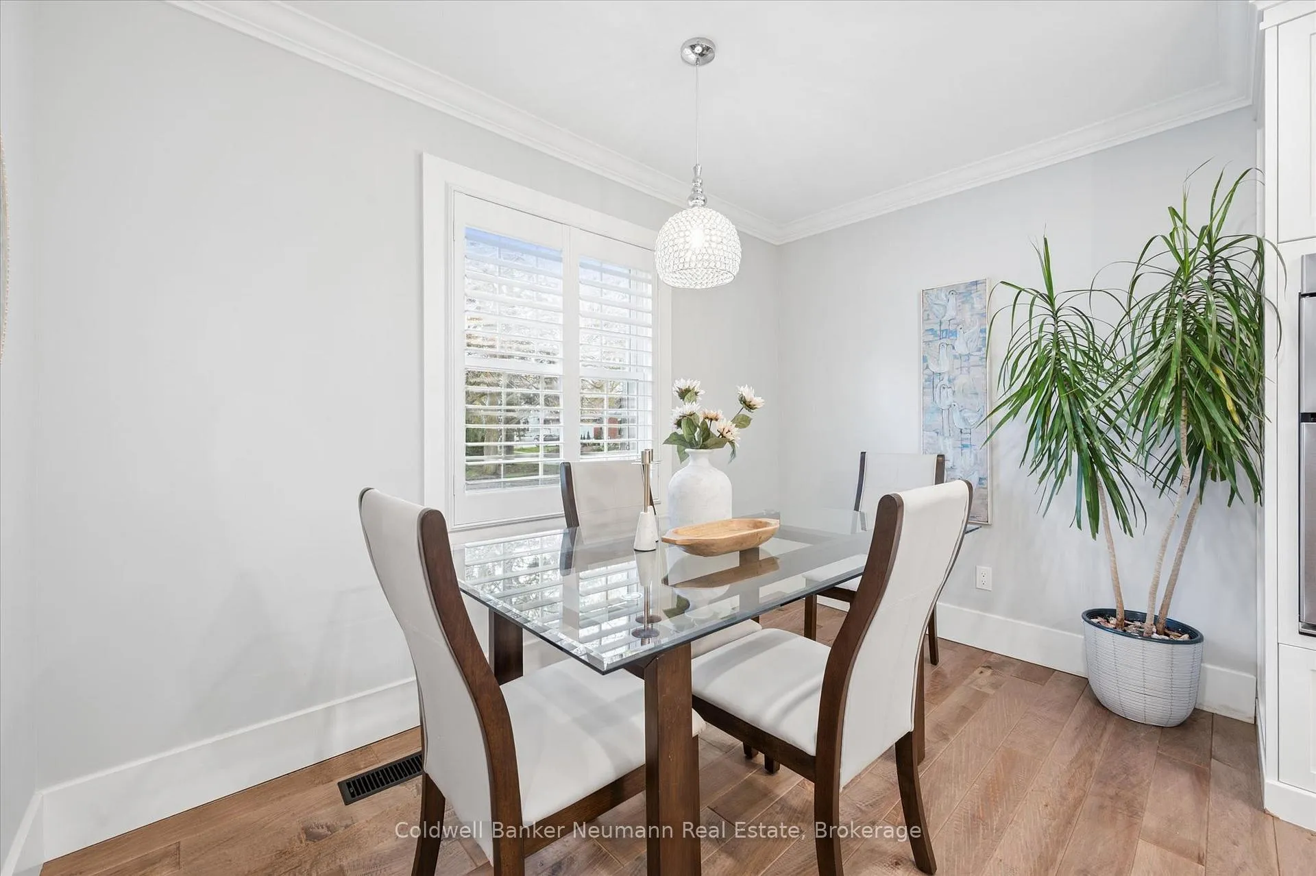 Photo 16 of 37 Parkholm Avenue, Guelph, St. George's — HOMEH