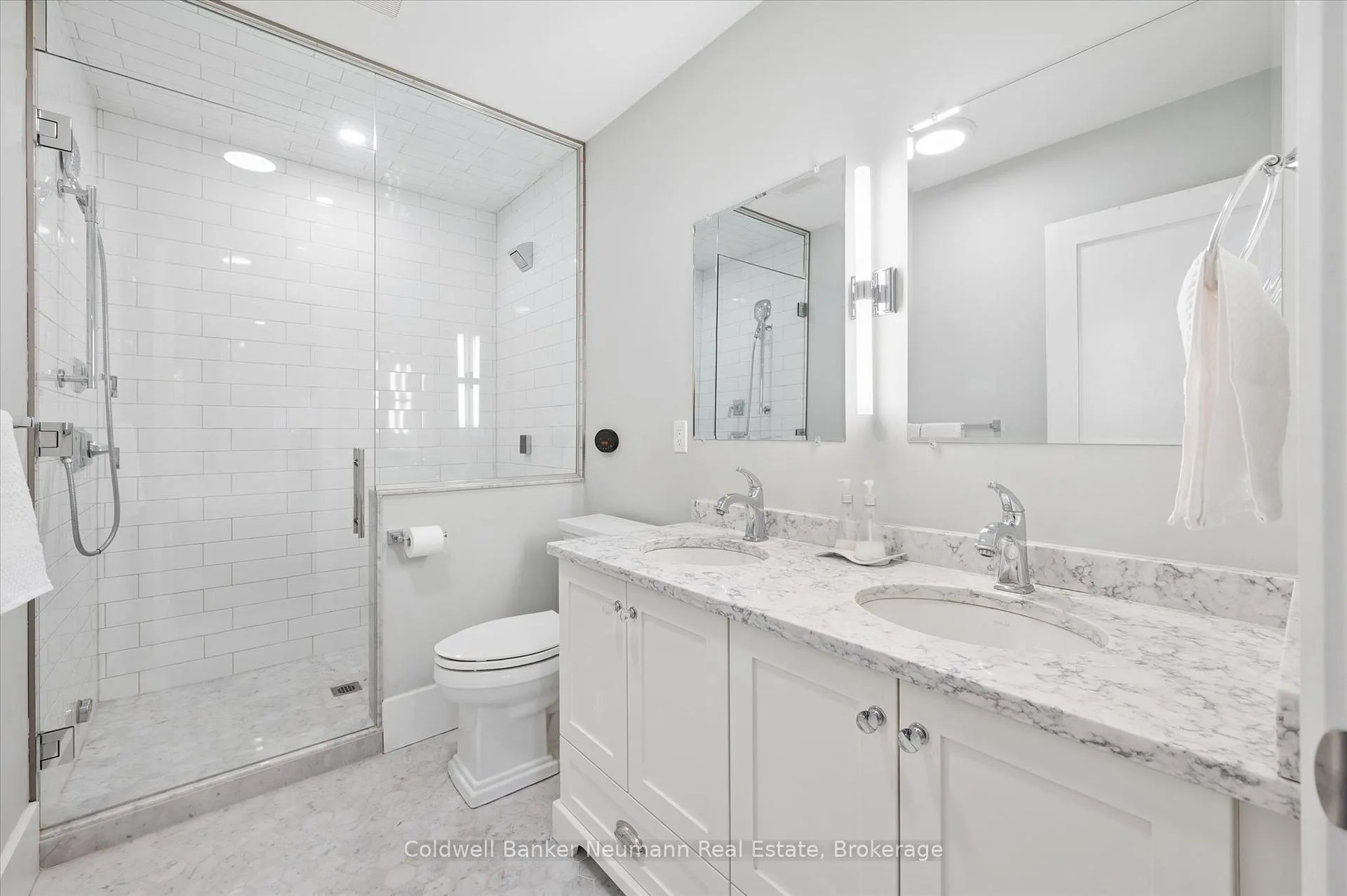 Photo 21 of 37 Parkholm Avenue, Guelph, St. George's — HOMEH