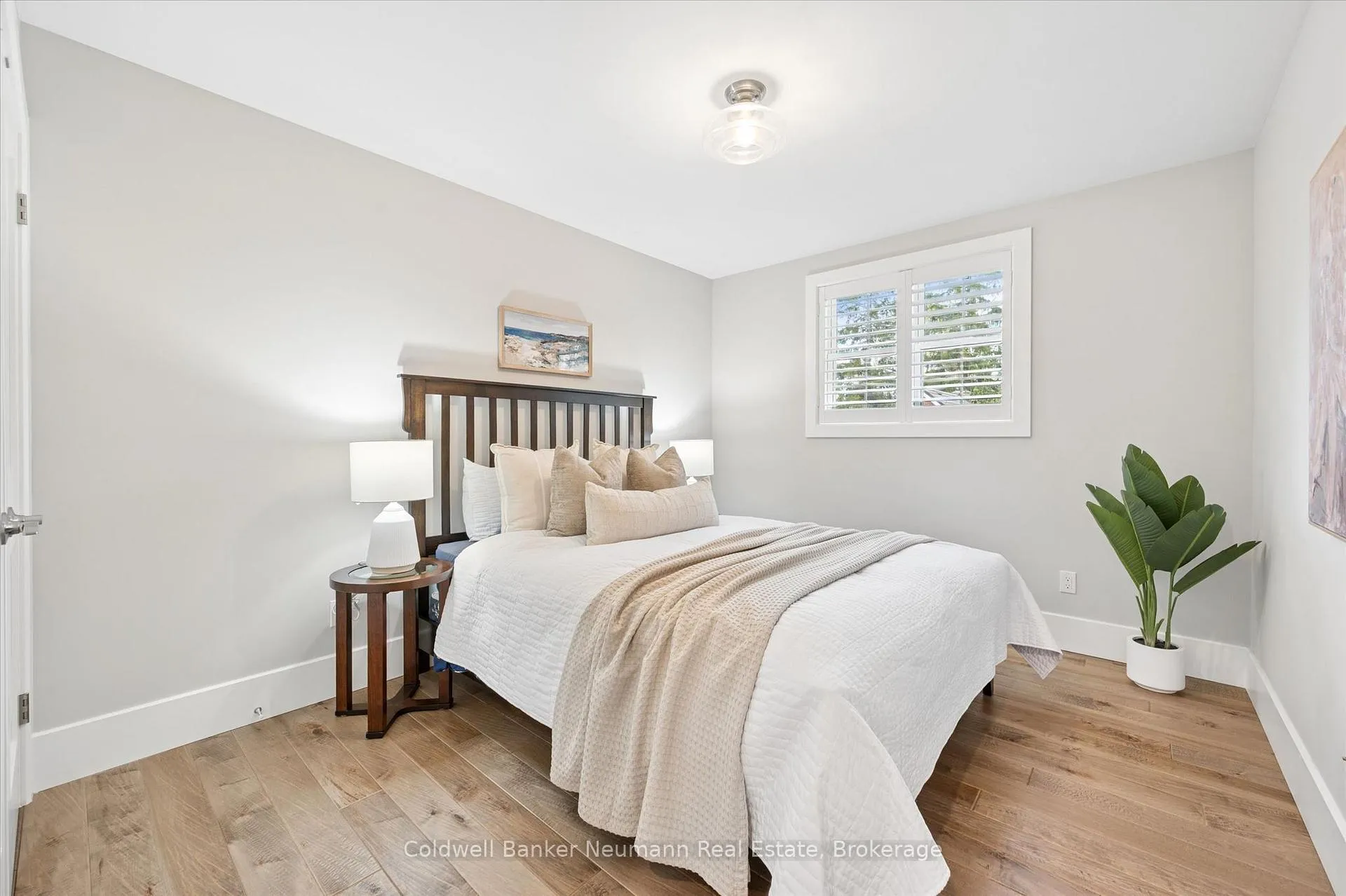 Photo 25 of 37 Parkholm Avenue, Guelph, St. George's — HOMEH
