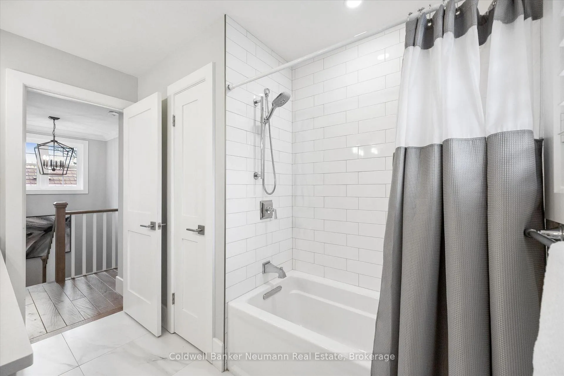 Photo 28 of 37 Parkholm Avenue, Guelph, St. George's — HOMEH