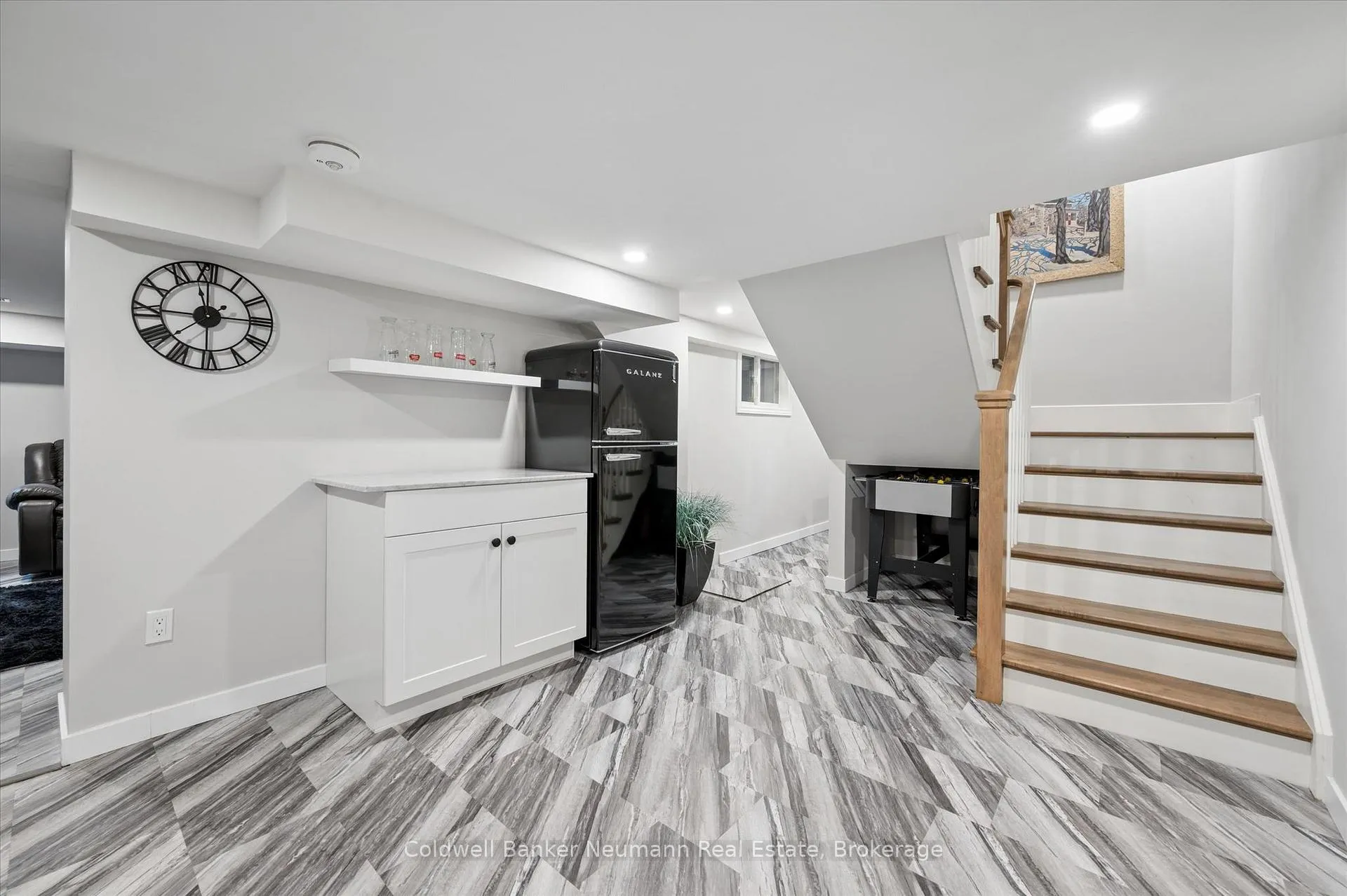 Photo 29 of 37 Parkholm Avenue, Guelph, St. George's — HOMEH