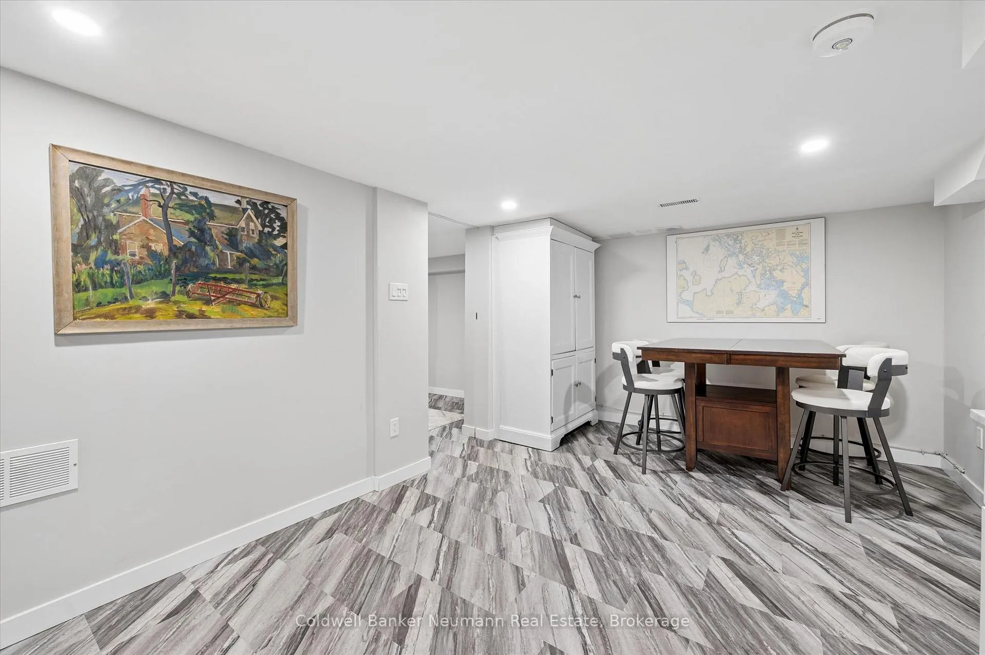 Photo 31 of 37 Parkholm Avenue, Guelph, St. George's — HOMEH