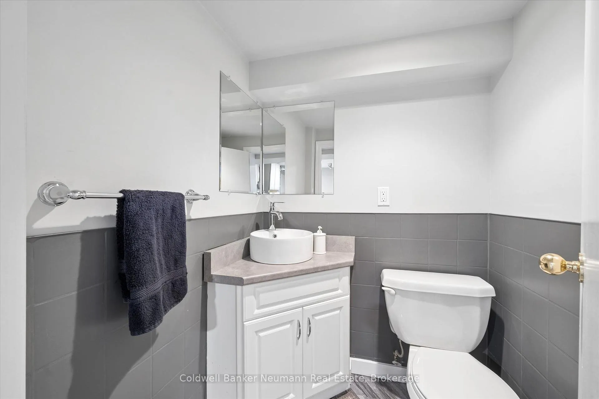 Photo 36 of 37 Parkholm Avenue, Guelph, St. George's — HOMEH