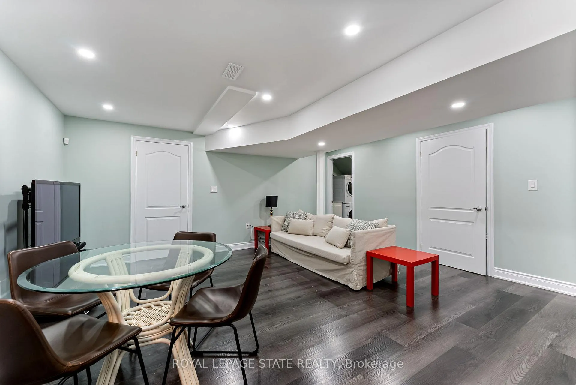 Photo 7 of Unit Lower, 183 Rockledge Drive, Hamilton, Rural Glanbrook — HOMEH