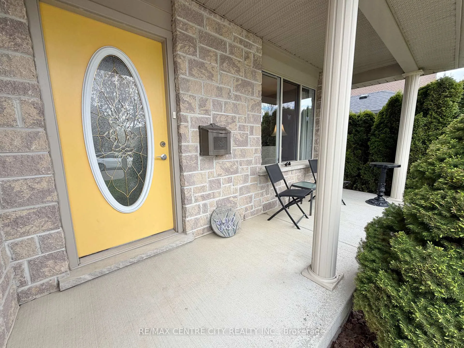 Photo 7 of 18 Redtail Court, St. Thomas — HOMEH
