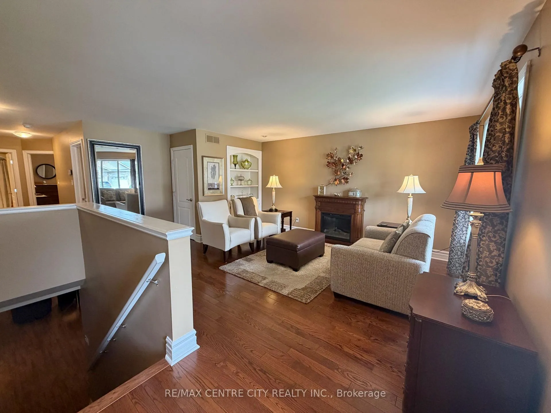 Photo 10 of 18 Redtail Court, St. Thomas — HOMEH