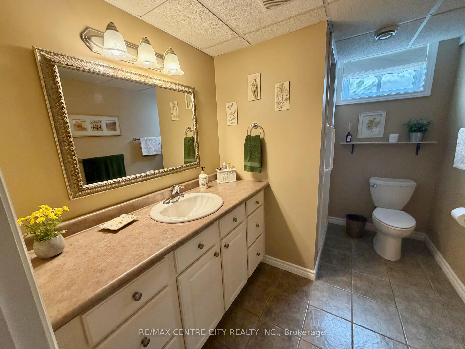Photo 37 of 18 Redtail Court, St. Thomas — HOMEH