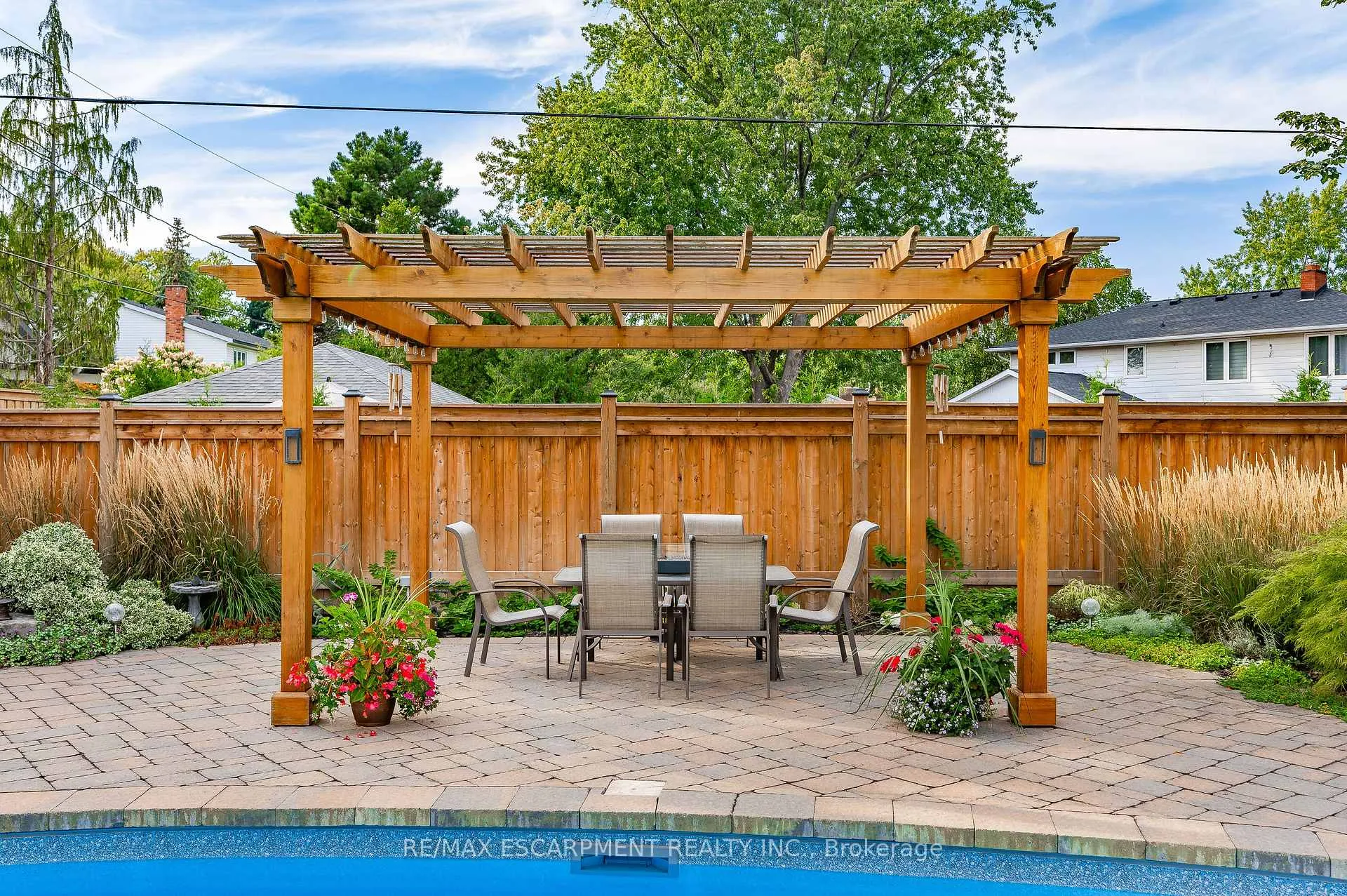 Photo 37 of 248 Applevale Court, Burlington, Shoreacres — HOMEH