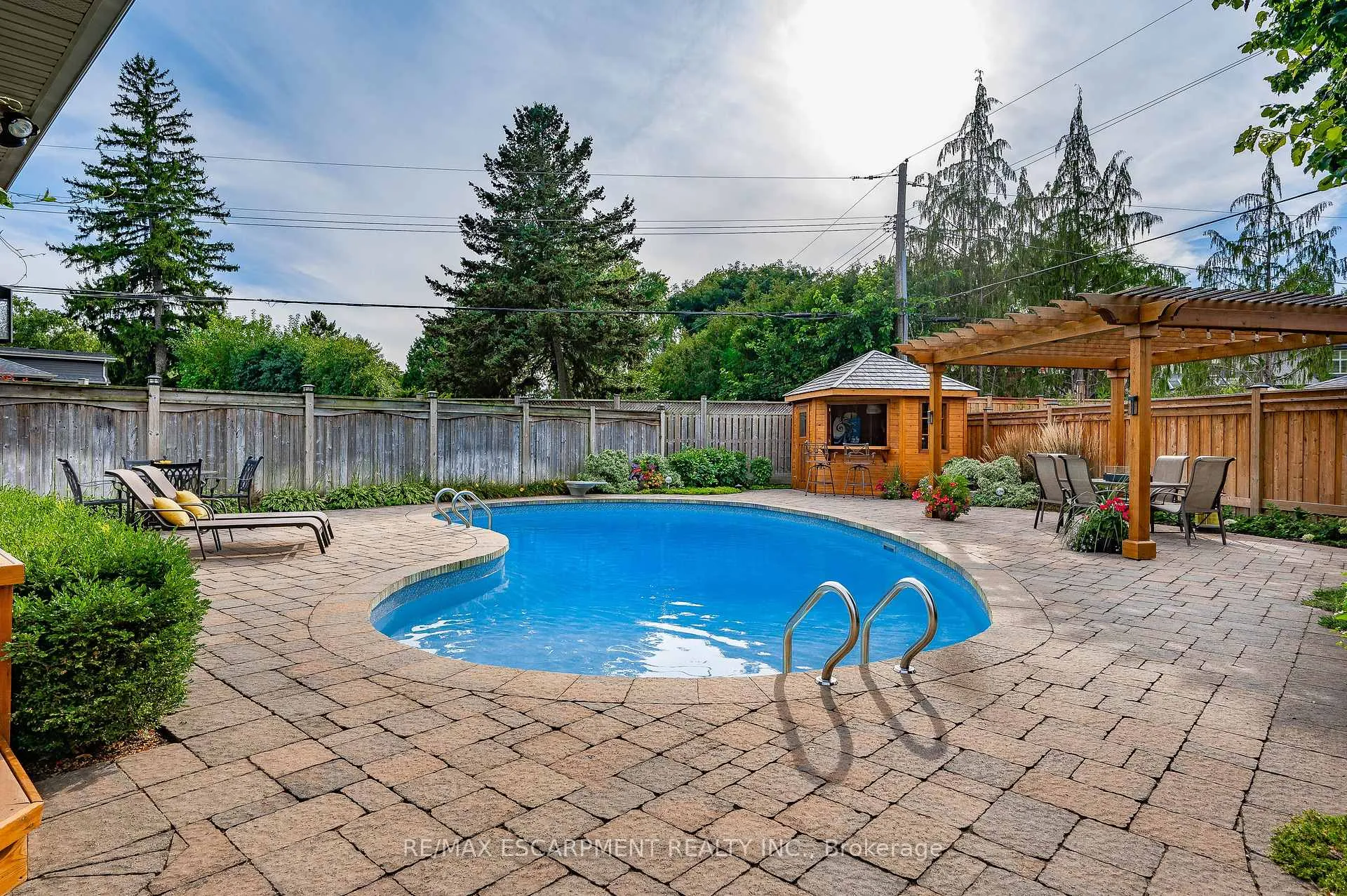 Photo 39 of 248 Applevale Court, Burlington, Shoreacres — HOMEH