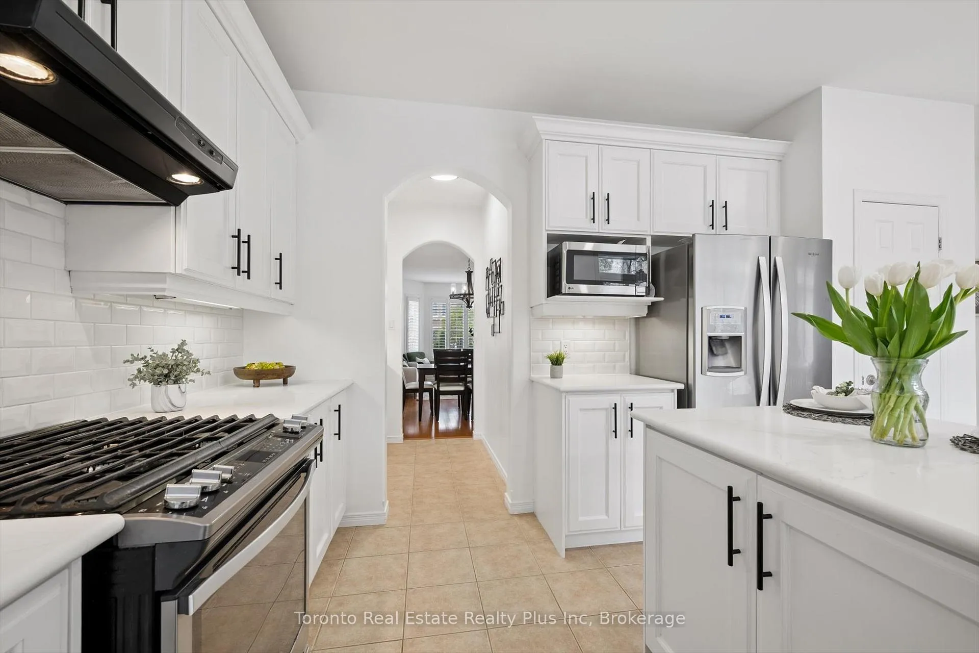 Photo 15 of 14 Mossgrove Drive, Kitchener — HOMEH