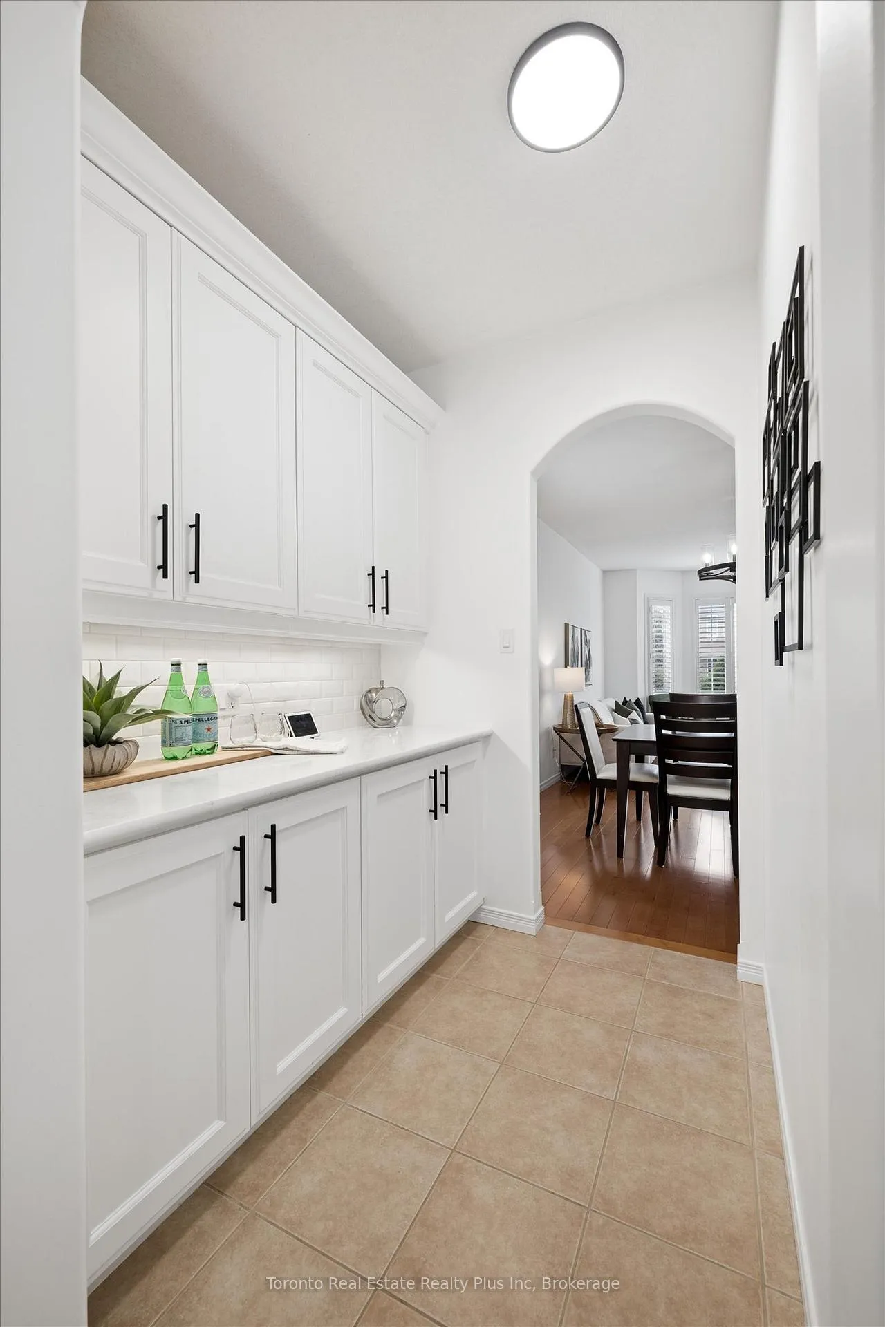Photo 16 of 14 Mossgrove Drive, Kitchener — HOMEH