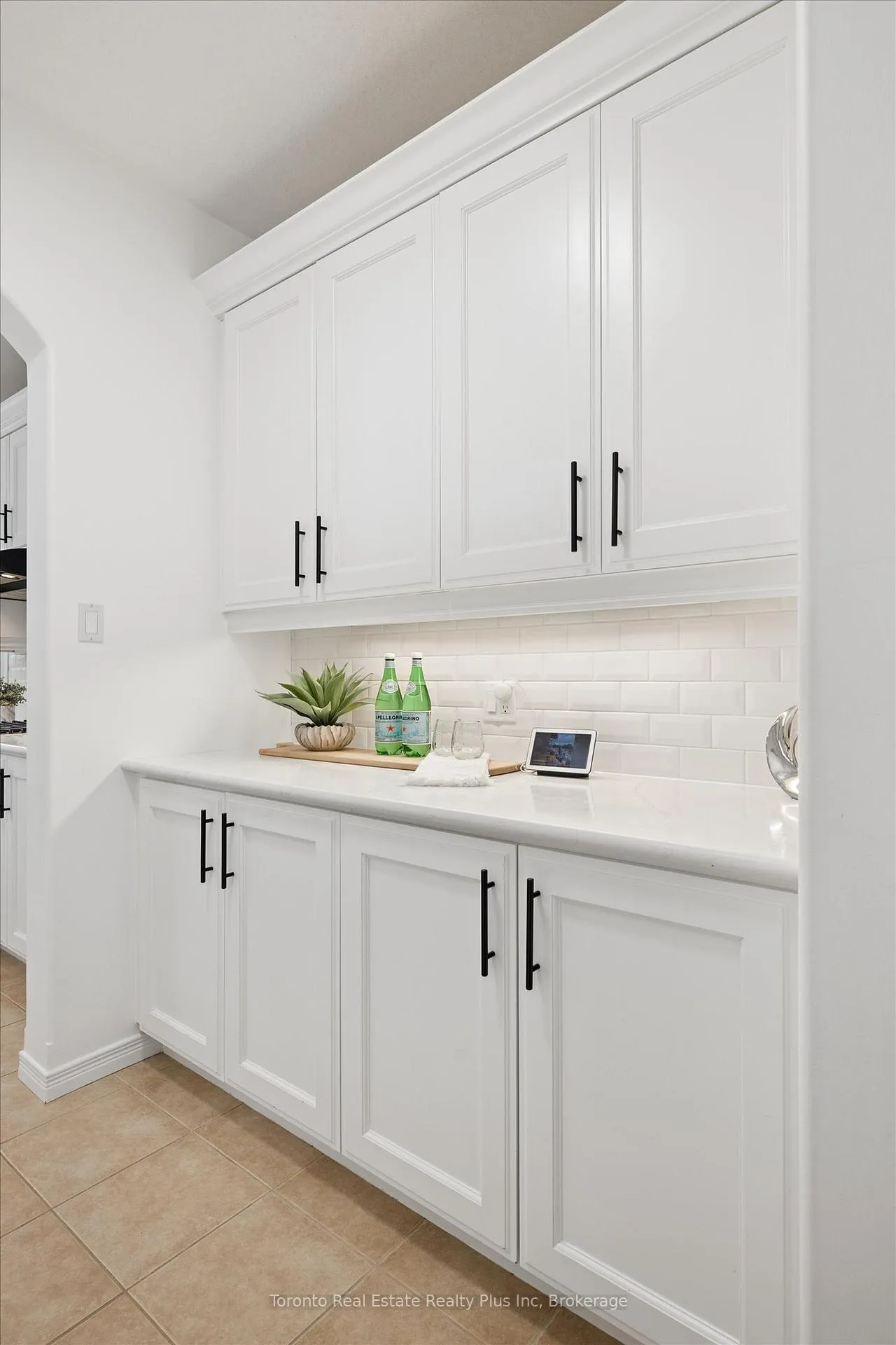 Photo 17 of 14 Mossgrove Drive, Kitchener — HOMEH