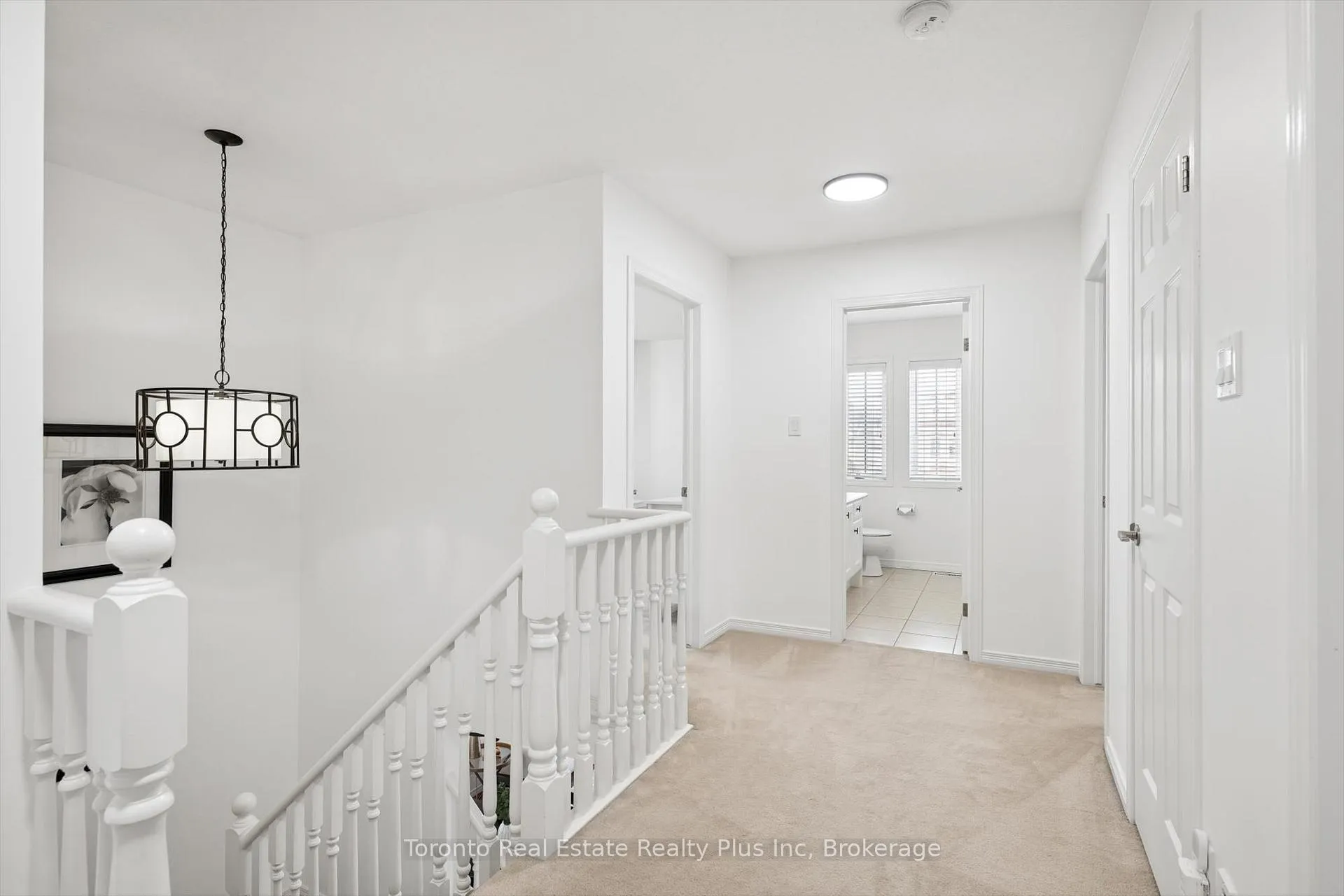 Photo 25 of 14 Mossgrove Drive, Kitchener — HOMEH