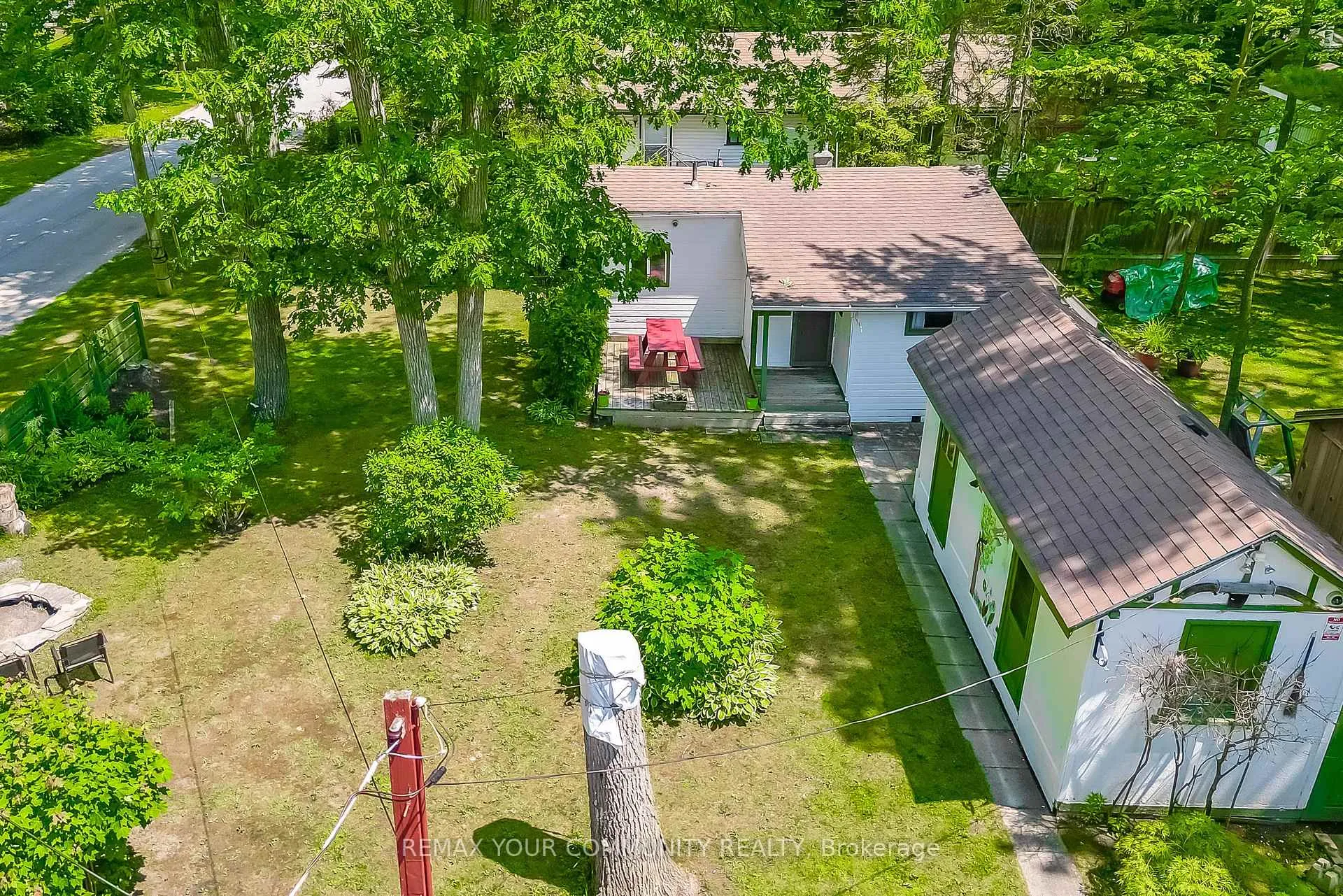 Photo 5 of 45 30TH Street, Wasaga Beach — HOMEH