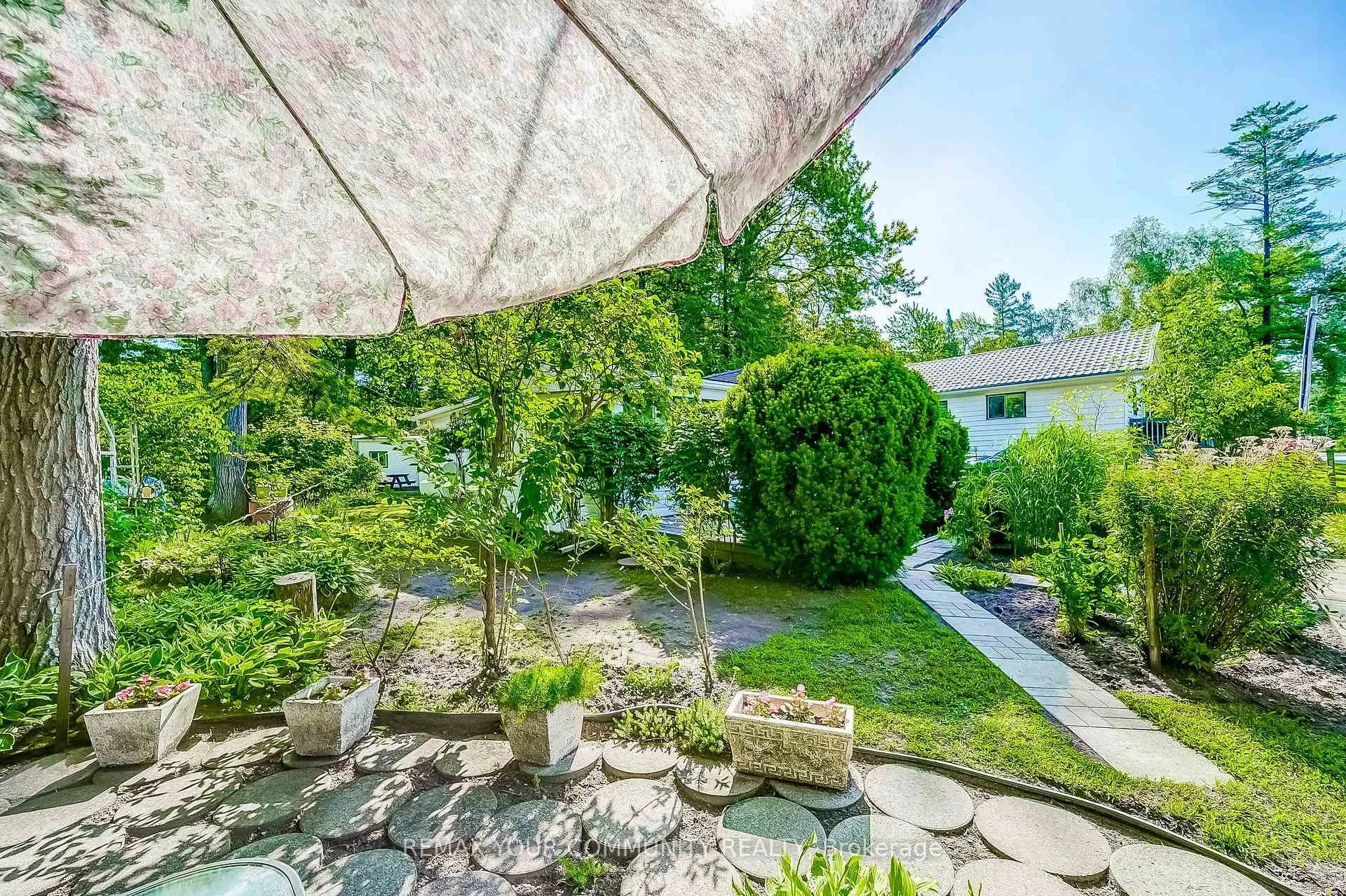 Photo 10 of 45 30TH Street, Wasaga Beach — HOMEH