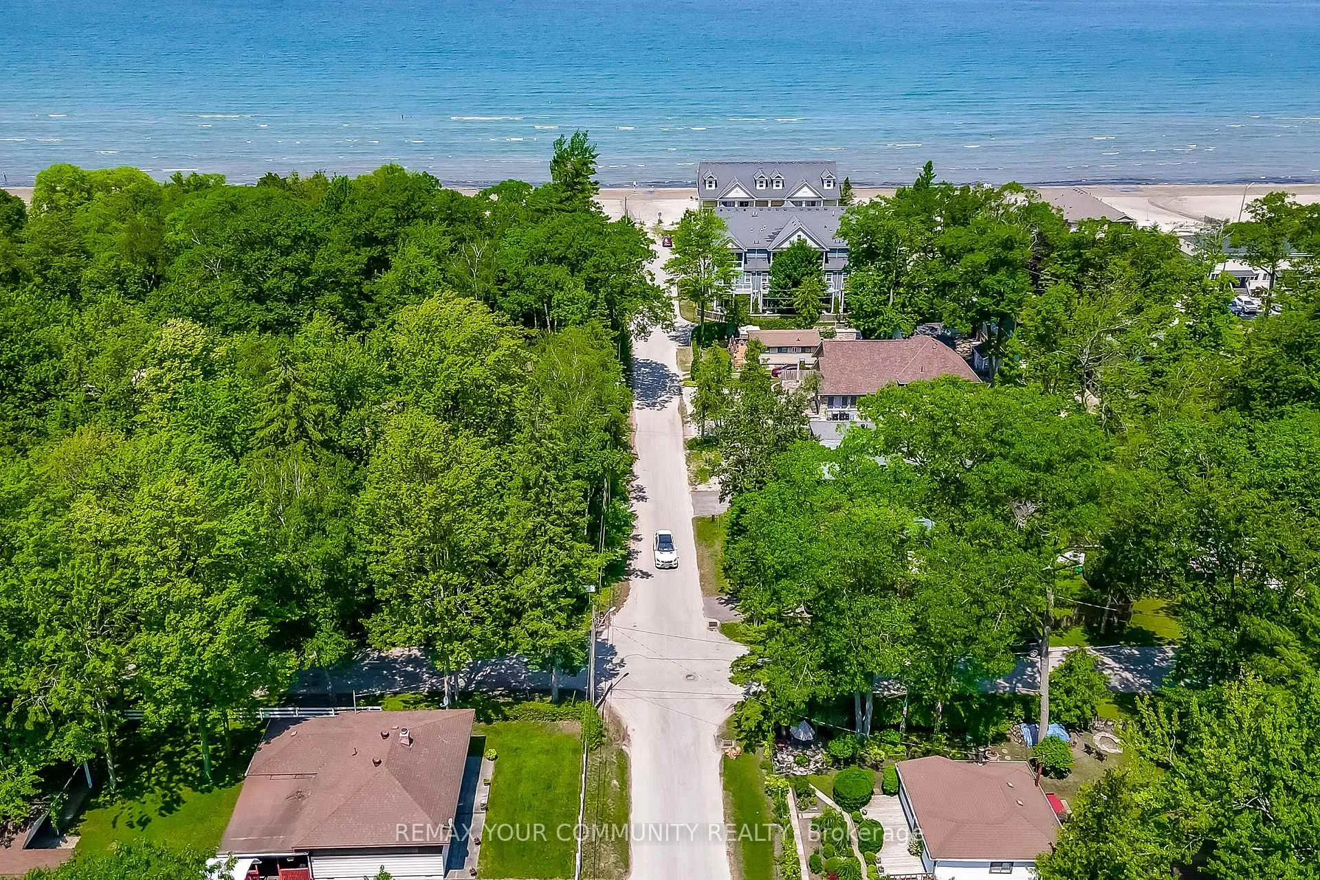 Photo 41 of 45 30TH Street, Wasaga Beach — HOMEH