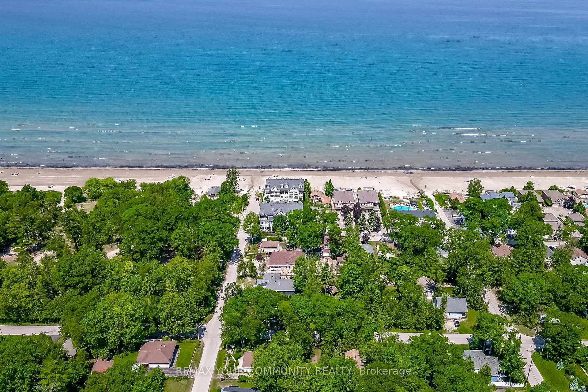 Photo 43 of 45 30TH Street, Wasaga Beach — HOMEH