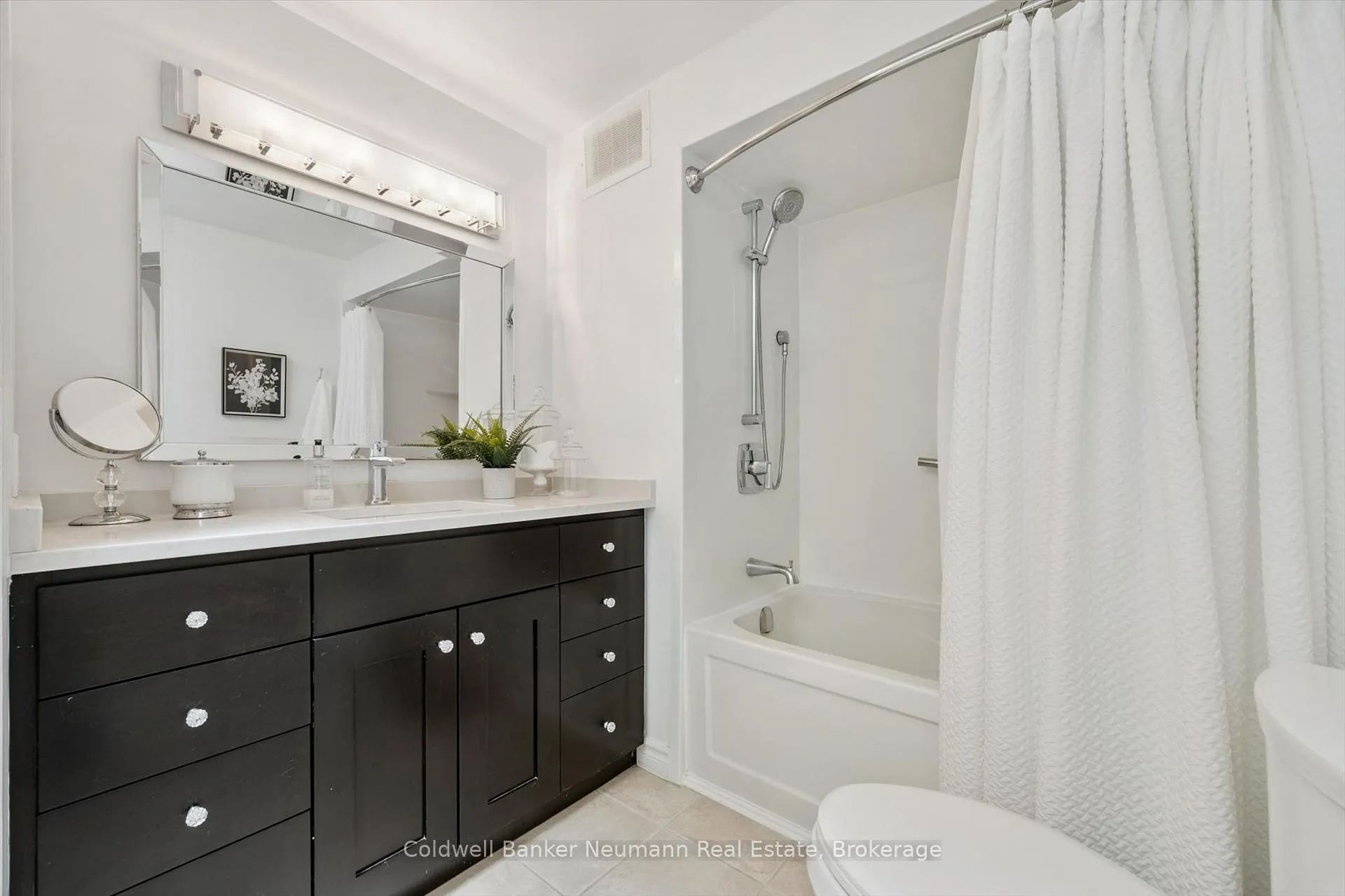 Photo 14 of 47 Springdale Boulevard, Guelph, Willow West/Sugarbush/West Acres — HOMEH