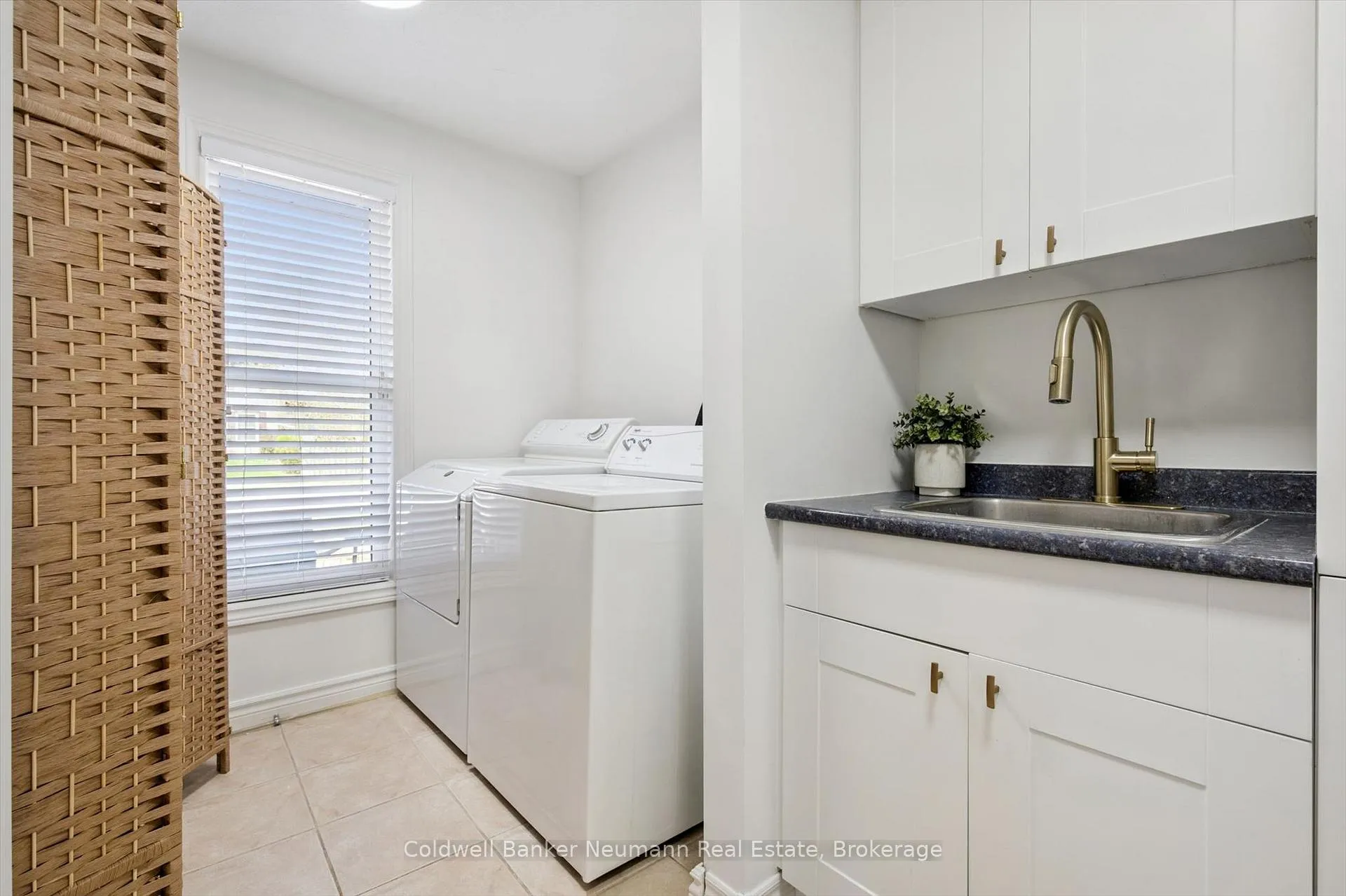 Photo 17 of 47 Springdale Boulevard, Guelph, Willow West/Sugarbush/West Acres — HOMEH
