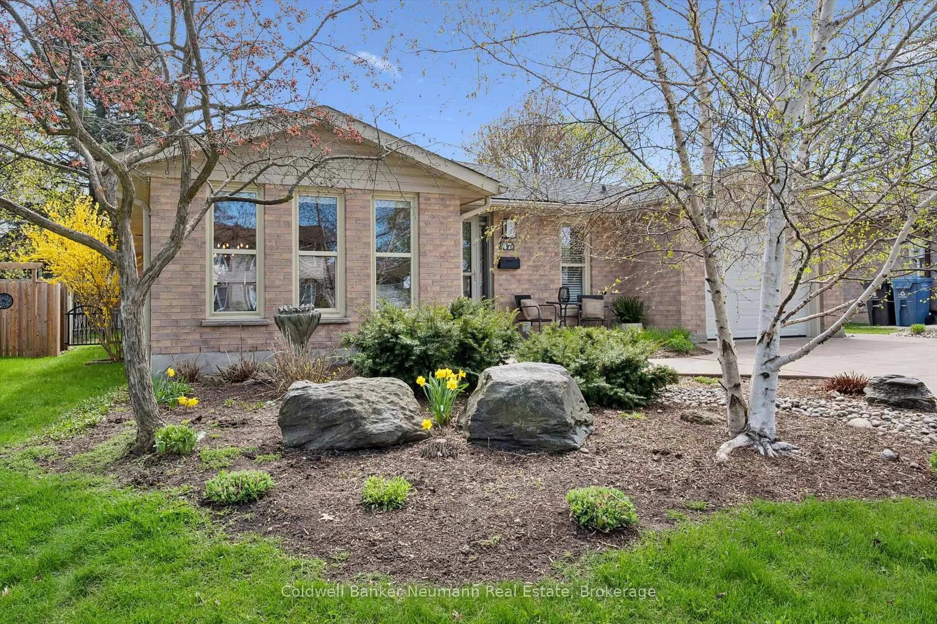 Photo 20 of 47 Springdale Boulevard, Guelph, Willow West/Sugarbush/West Acres — HOMEH
