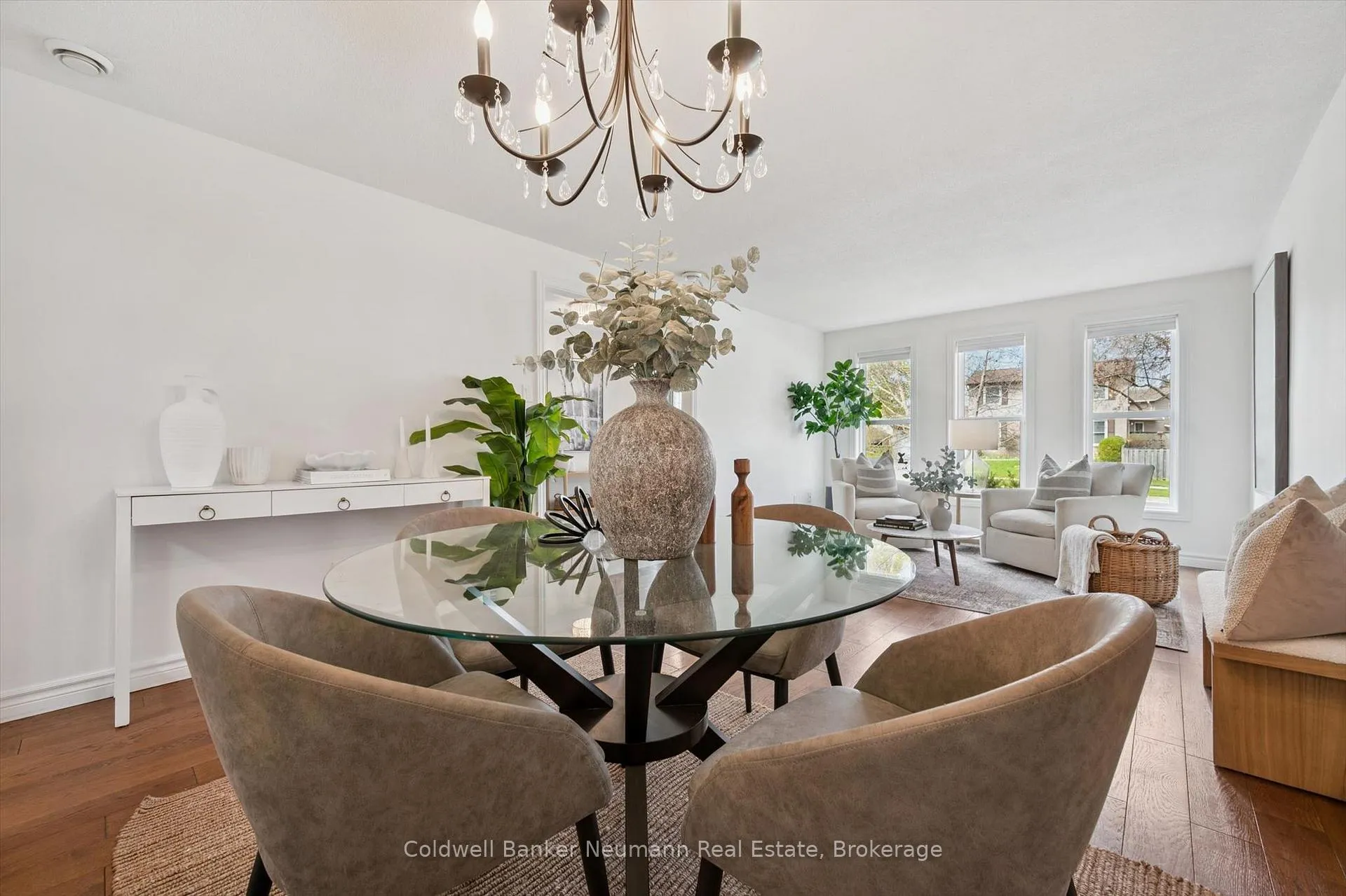 Photo 24 of 47 Springdale Boulevard, Guelph, Willow West/Sugarbush/West Acres — HOMEH